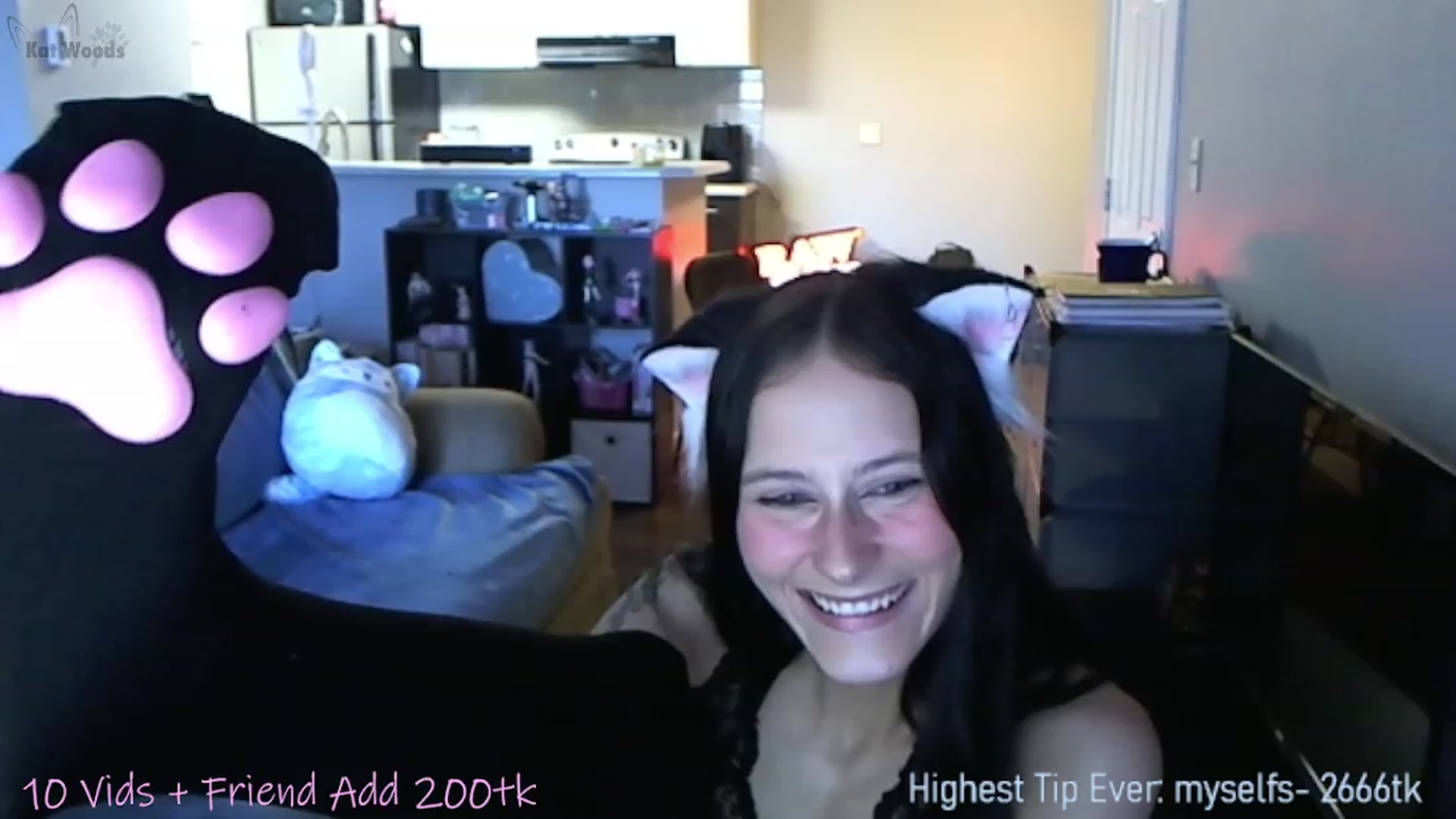 Gallery image thumbnail from KatWoods's myfreecams stream on, 07/29/2023, 21:07 image 17 of 20