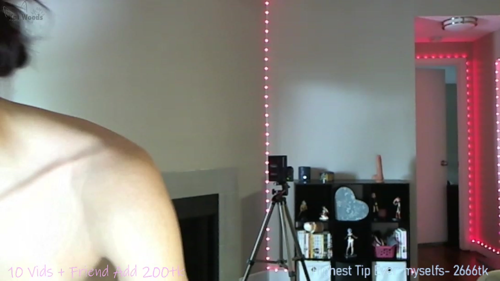 Gallery image thumbnail from KatWoods's myfreecams stream on, 08/05/2023, 20:11 image 9 of 20