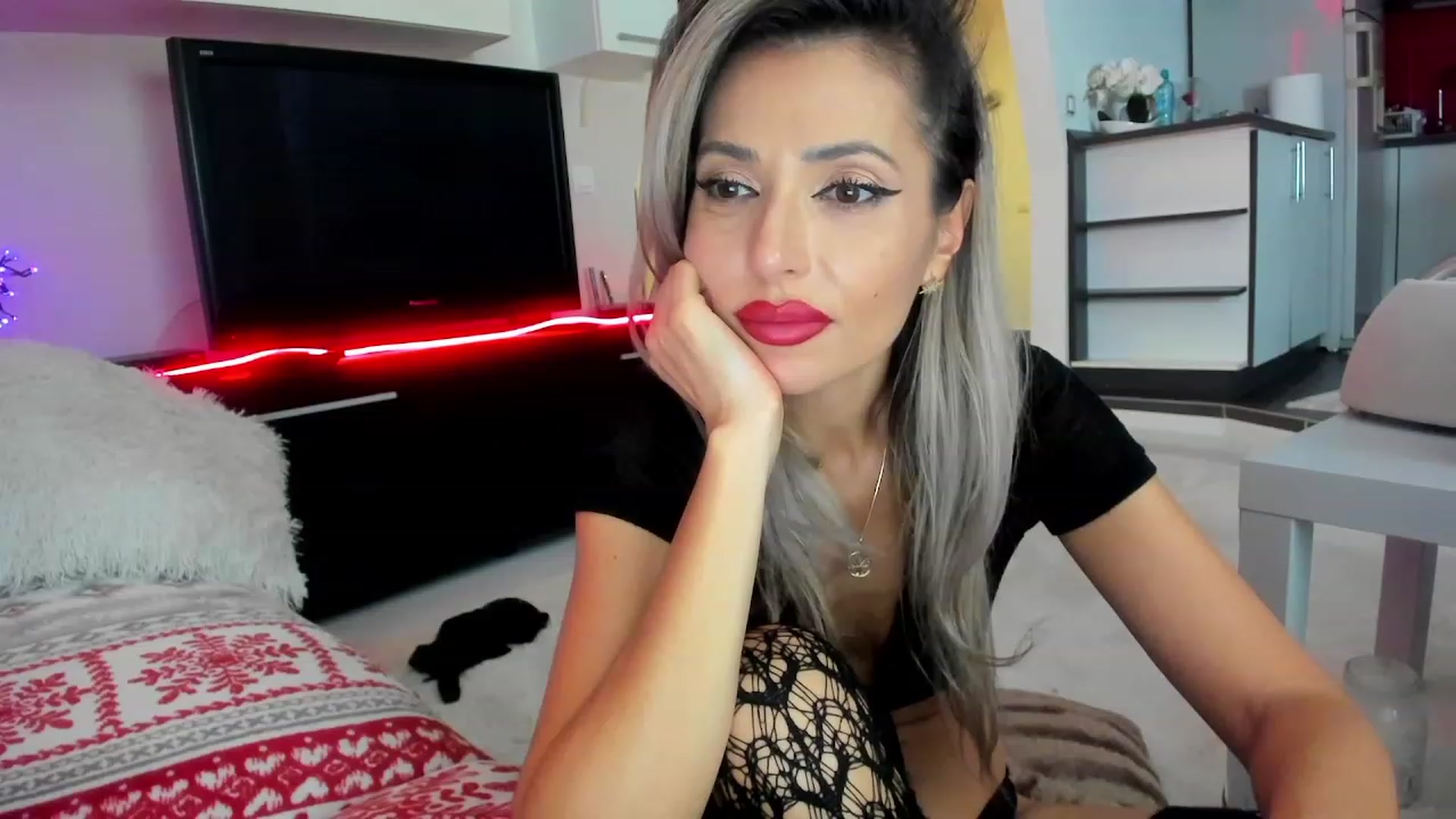 Gallery image thumbnail from KatanaTinaa's myfreecams stream on, 01/19/2024, 03:24 image 8 of 20
