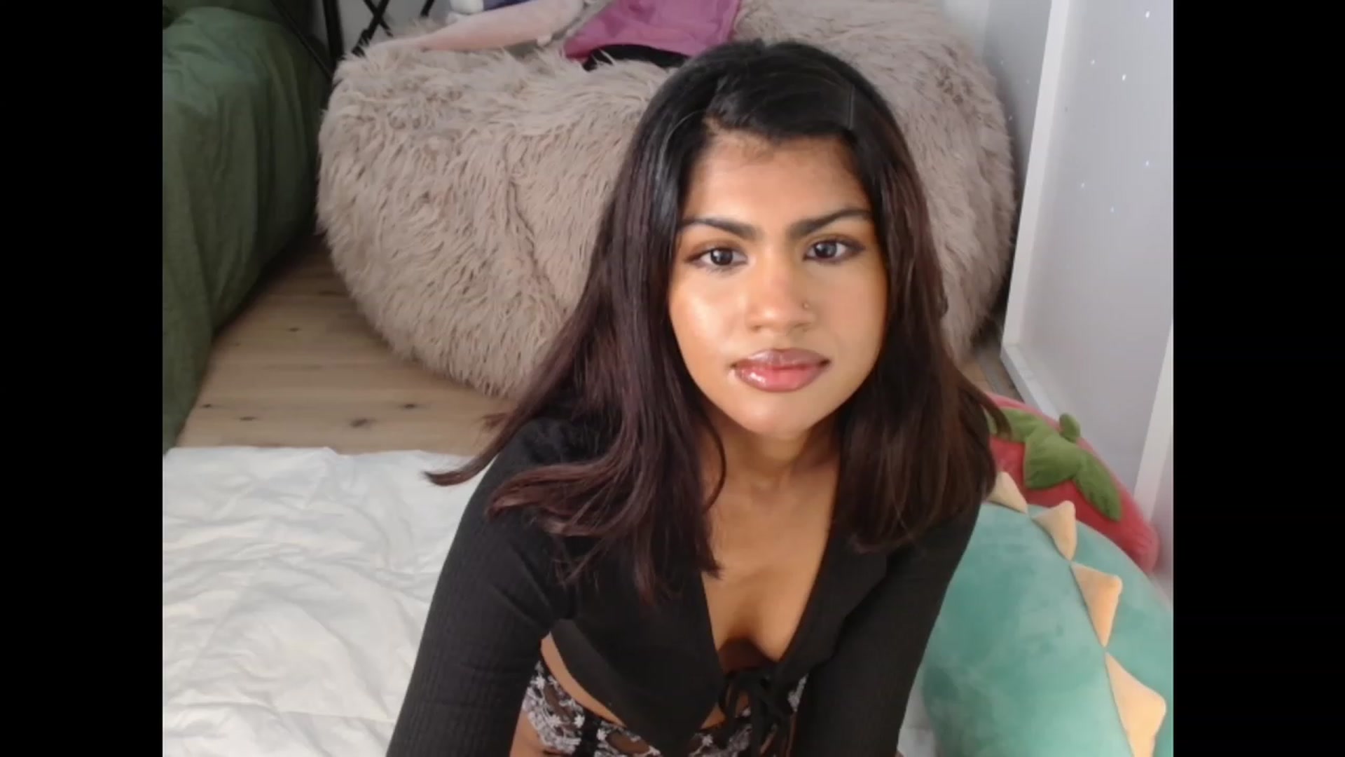 Gallery image thumbnail from Katara_'s myfreecams stream on, 03/10/2023, 08:18 image 9 of 20