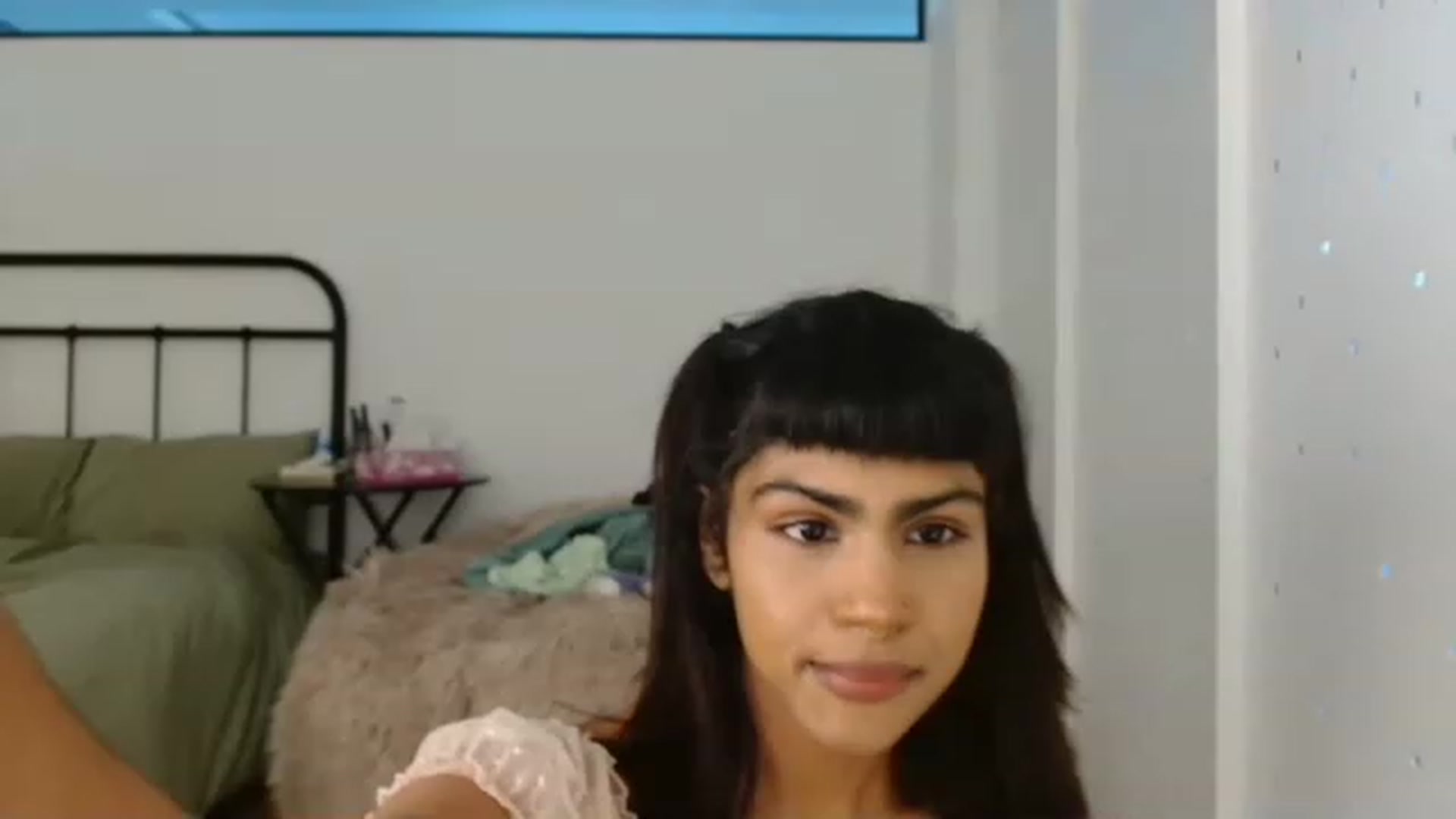 Gallery image thumbnail from Katara_'s myfreecams stream on, 04/06/2023, 14:48 image 10 of 20