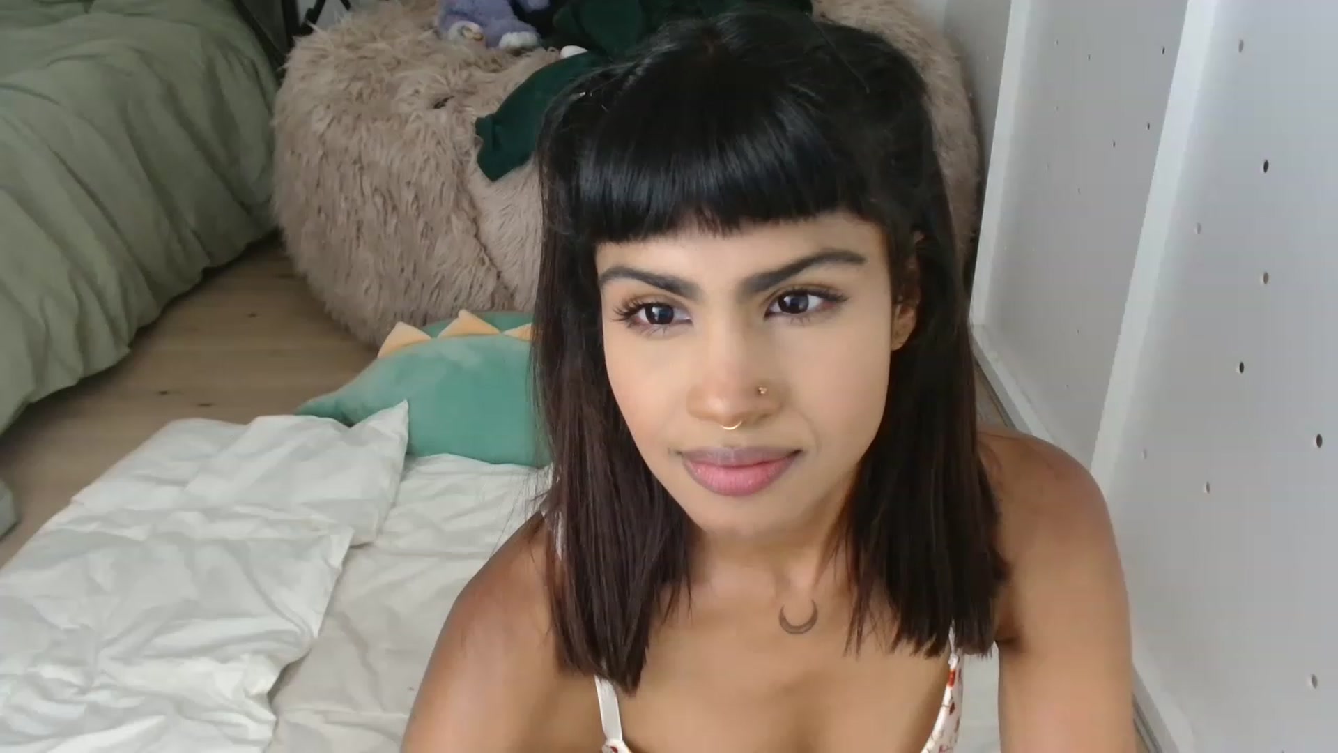Gallery image thumbnail from Katara_'s myfreecams stream on, 04/12/2023, 22:53 image 12 of 20