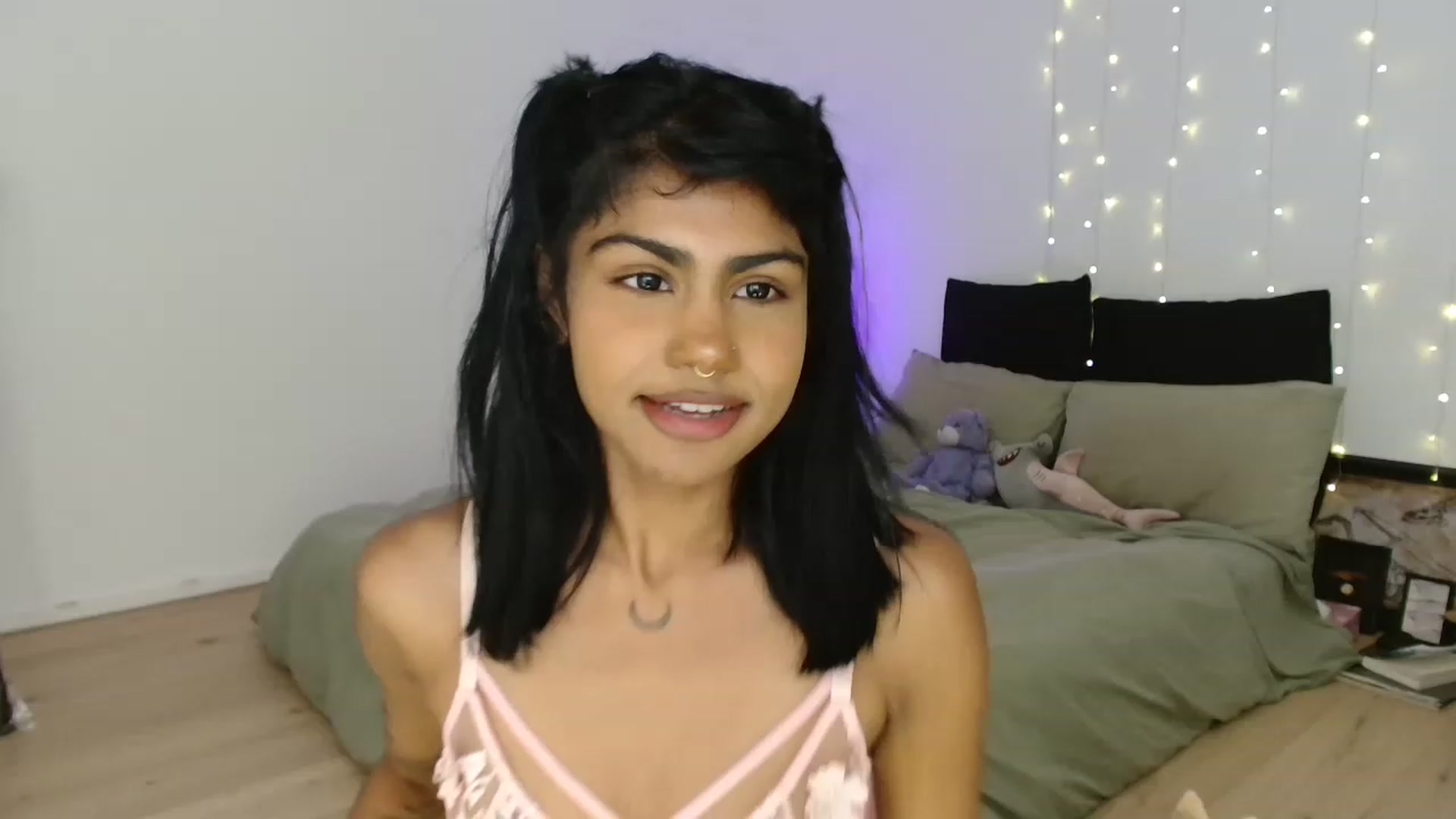 Gallery image thumbnail from Katara_'s myfreecams stream on, 05/03/2023, 16:26 image 7 of 20