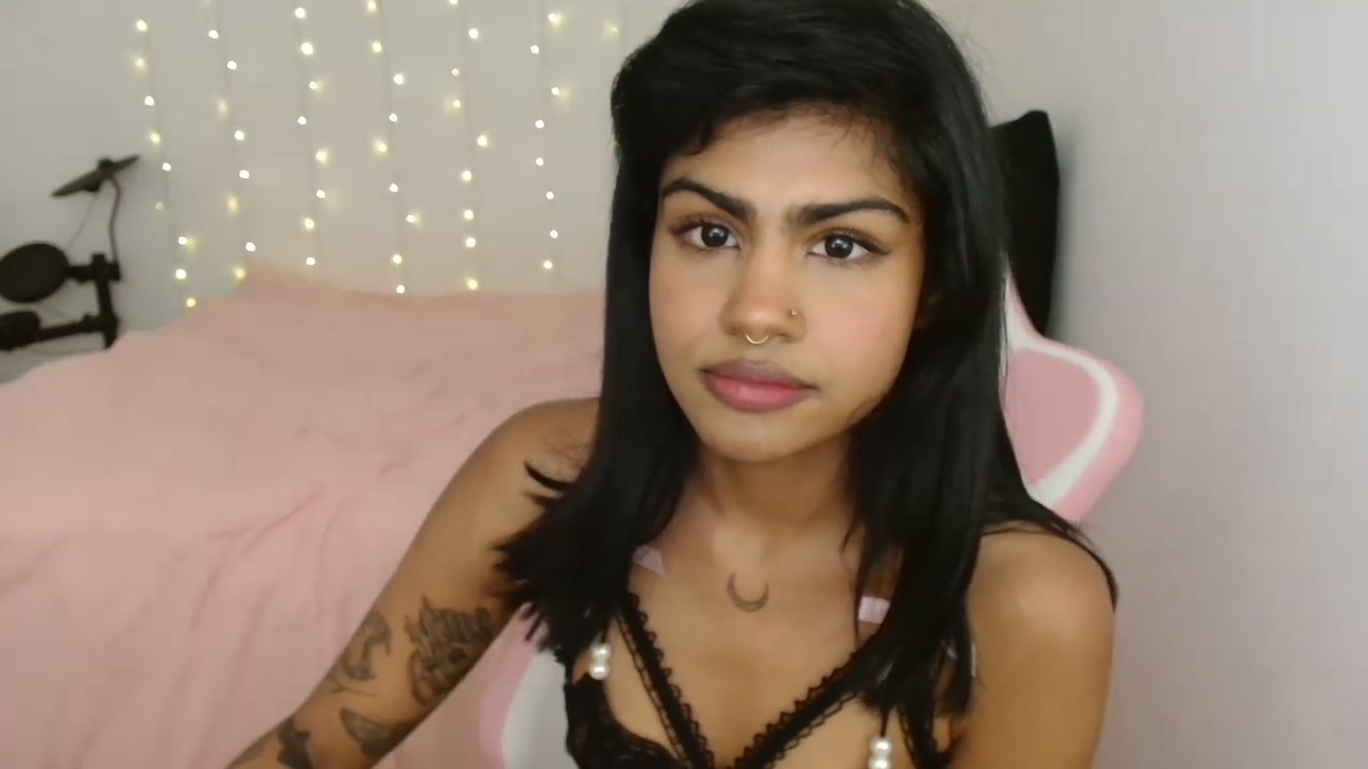 Gallery image thumbnail from Katara_'s myfreecams stream on, 06/09/2023, 19:48 image 7 of 20