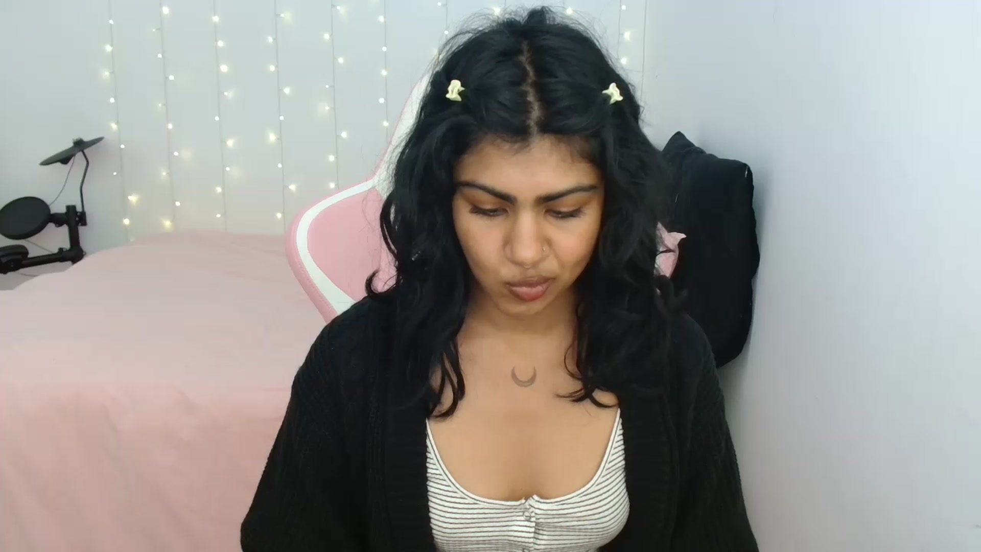 Gallery image thumbnail from Katara_'s myfreecams stream on, 07/12/2023, 10:52 image 13 of 20
