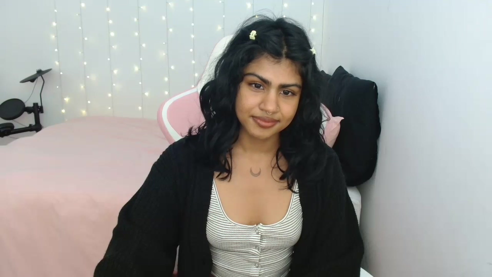 Gallery image thumbnail from Katara_'s myfreecams stream on, 07/12/2023, 10:52 image 11 of 20