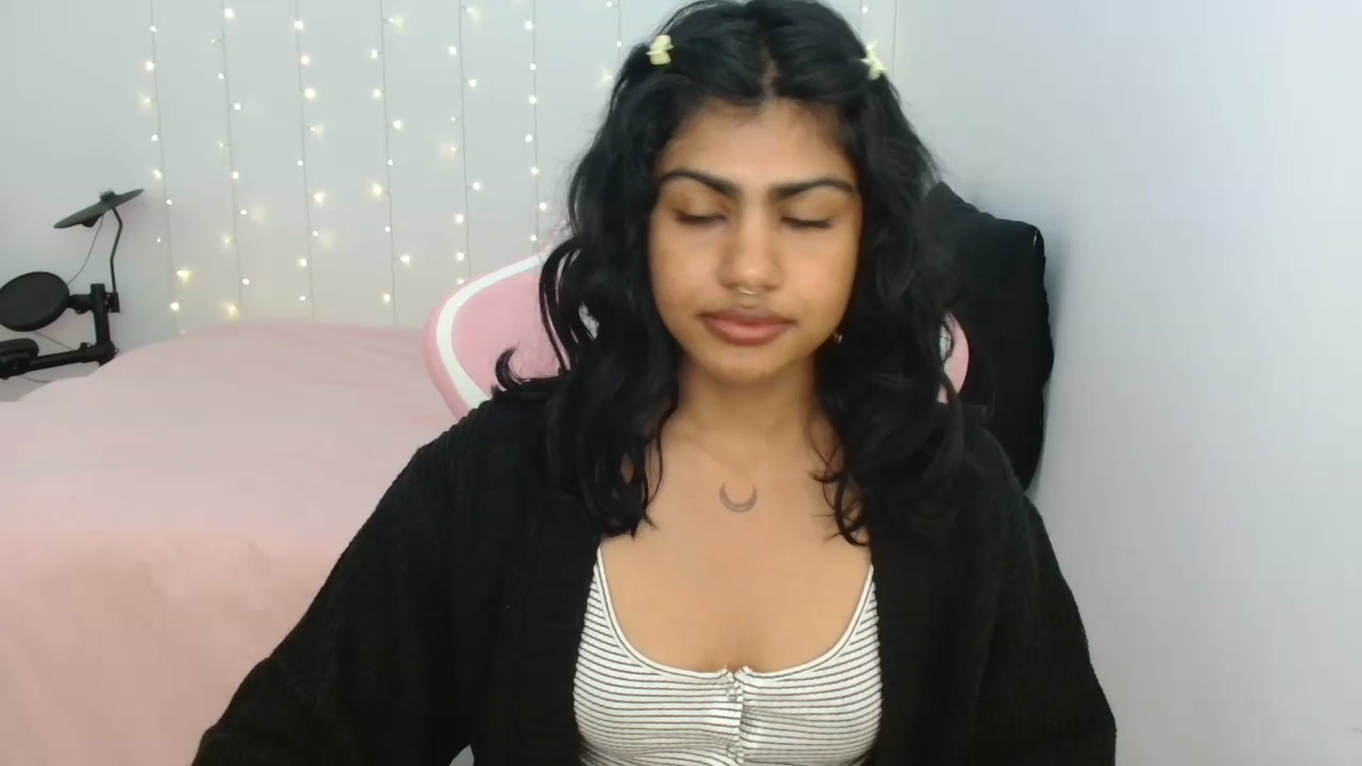 Gallery image thumbnail from Katara_'s myfreecams stream on, 07/12/2023, 10:52 image 1 of 20