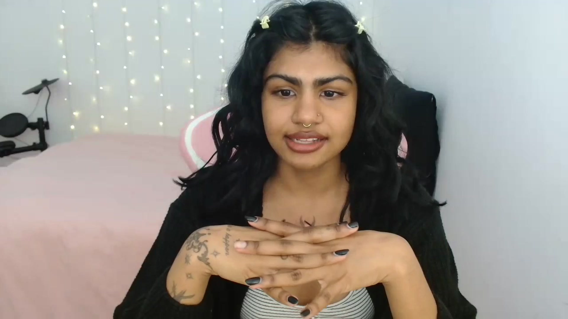 Gallery image thumbnail from Katara_'s myfreecams stream on, 07/12/2023, 10:52 image 7 of 20