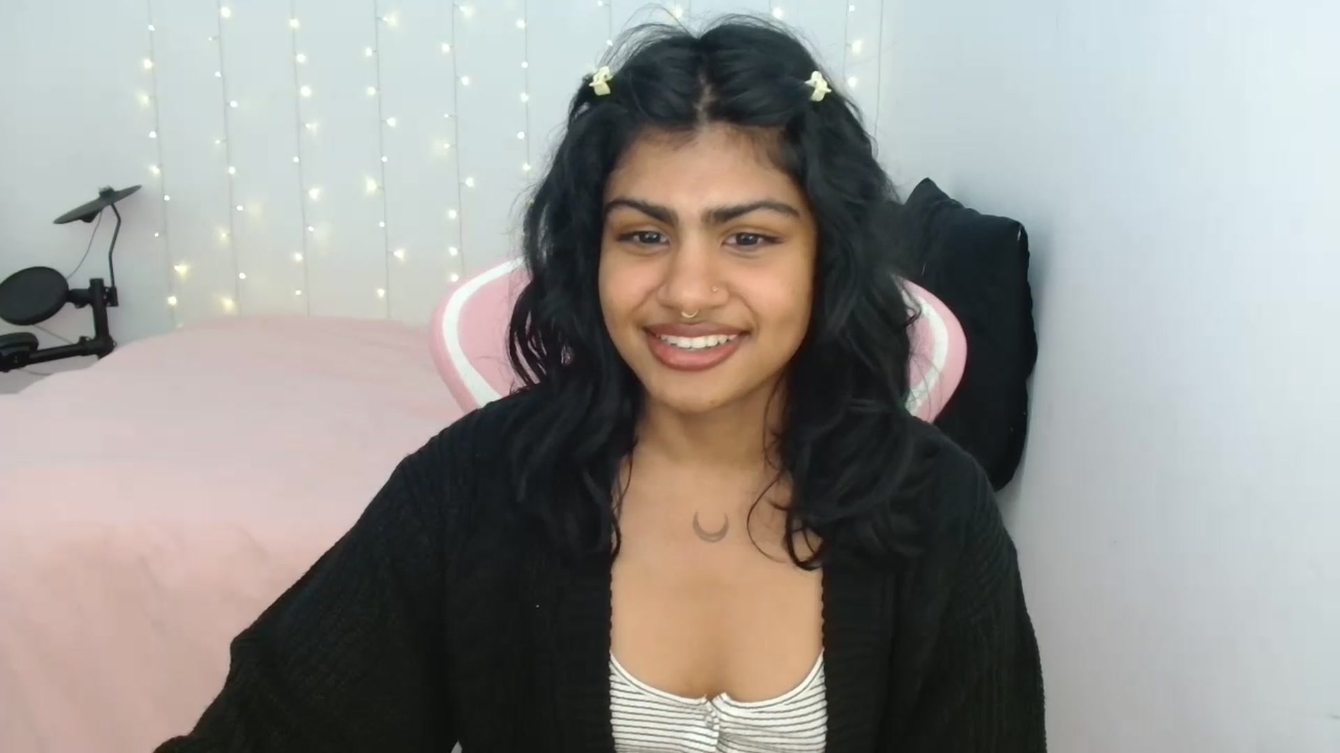 Gallery image thumbnail from Katara_'s myfreecams stream on, 07/12/2023, 10:52 image 5 of 20