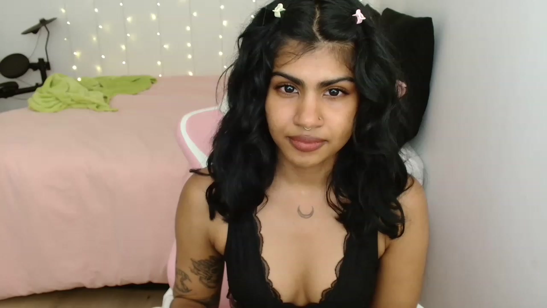 Gallery image thumbnail from Katara_'s myfreecams stream on, 08/03/2023, 21:18 image 19 of 20