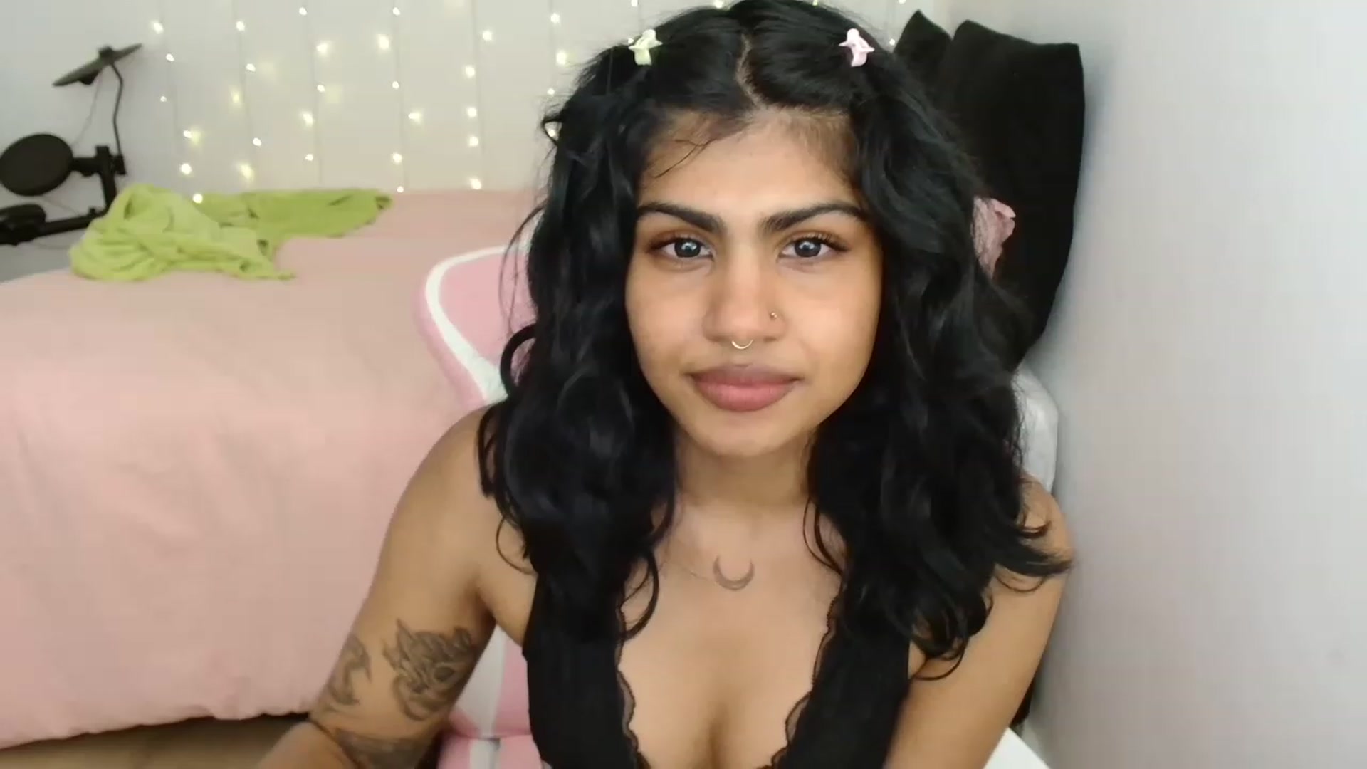 Gallery image thumbnail from Katara_'s myfreecams stream on, 08/03/2023, 21:18 image 3 of 20
