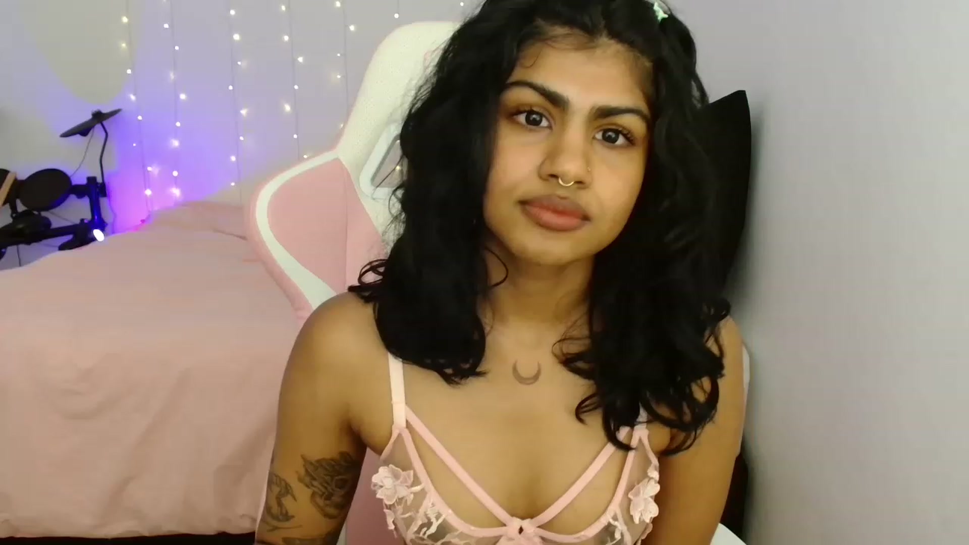 Gallery image thumbnail from Katara_'s myfreecams stream on, 08/08/2023, 15:09 image 18 of 20