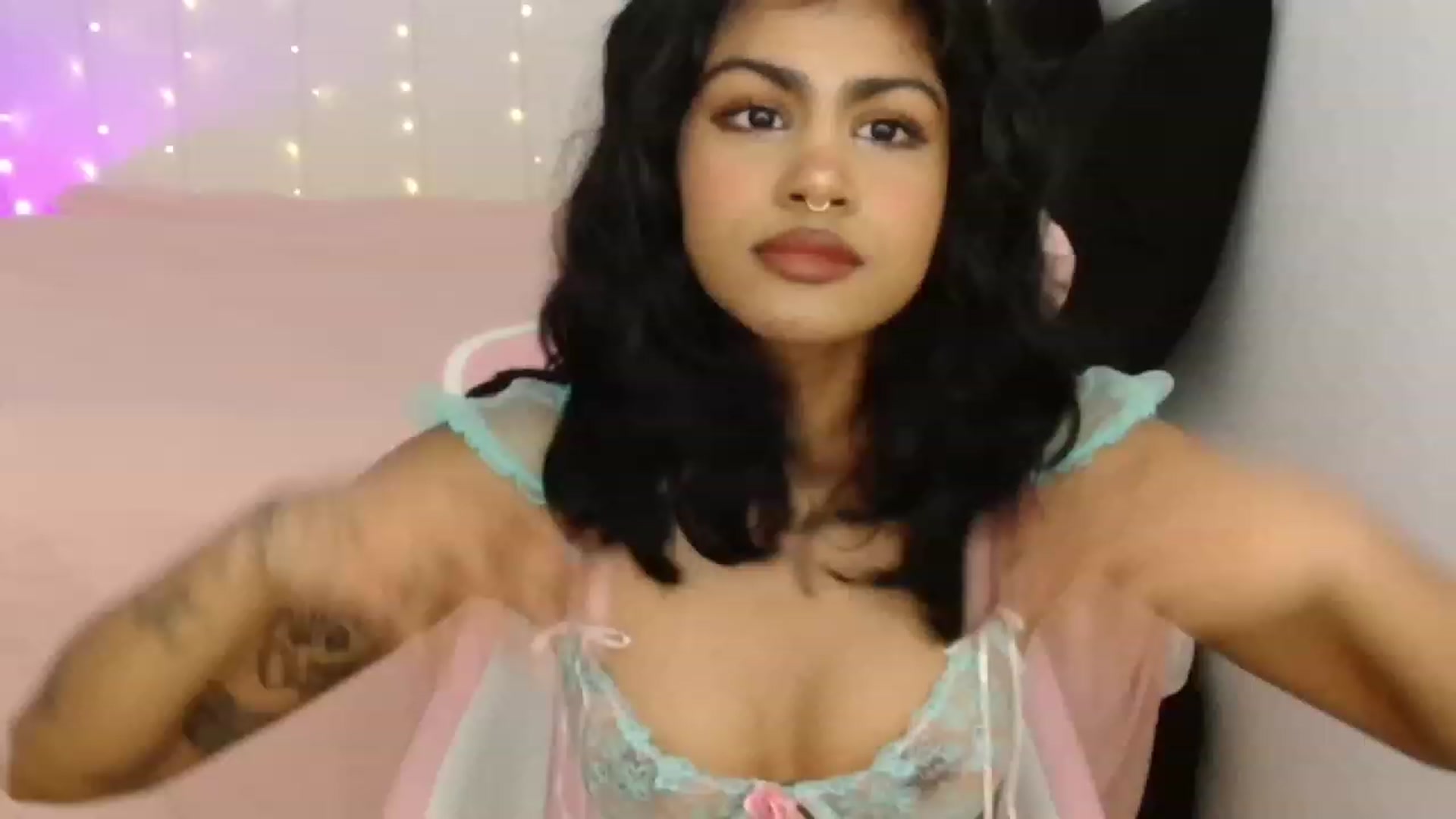 Gallery image thumbnail from Katara_'s myfreecams stream on, 08/16/2023, 14:50 image 11 of 20