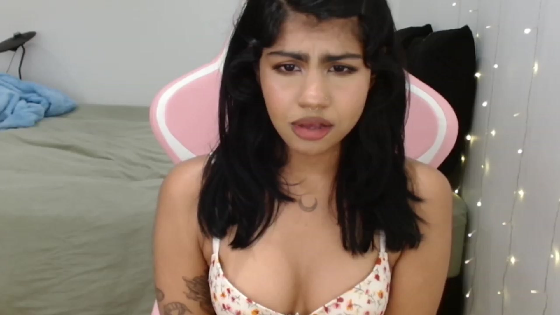 Gallery image thumbnail from Katara_'s myfreecams stream on, 09/06/2023, 21:55 image 17 of 20