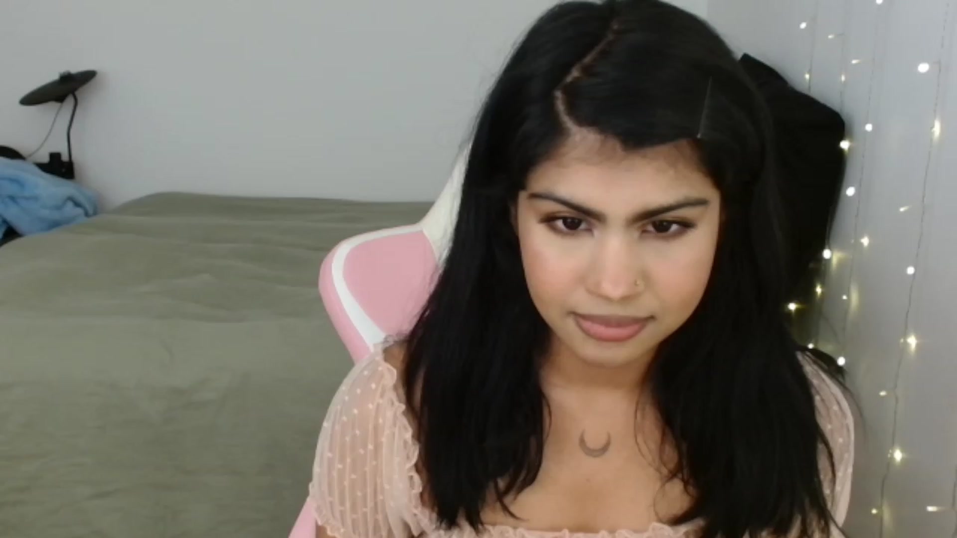 Gallery image thumbnail from Katara_'s myfreecams stream on, 09/07/2023, 21:44 image 17 of 20