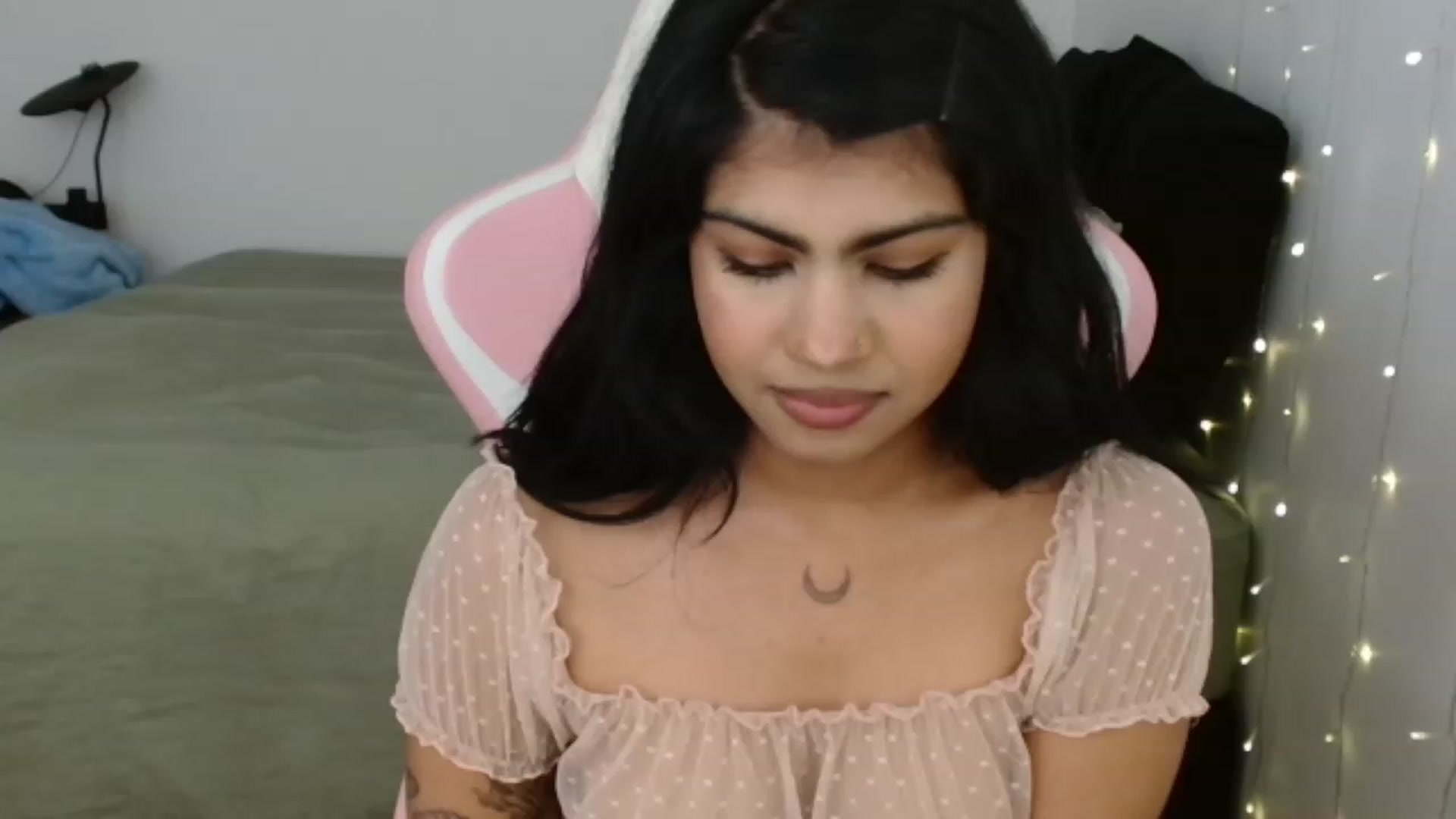 Gallery image thumbnail from Katara_'s myfreecams stream on, 09/07/2023, 21:44 image 9 of 20