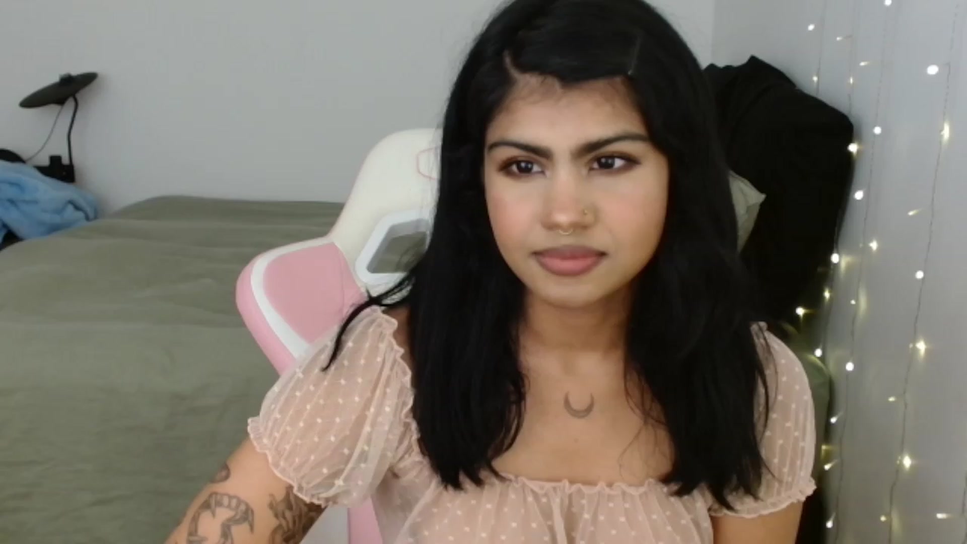 Gallery image thumbnail from Katara_'s myfreecams stream on, 09/07/2023, 21:44 image 14 of 20