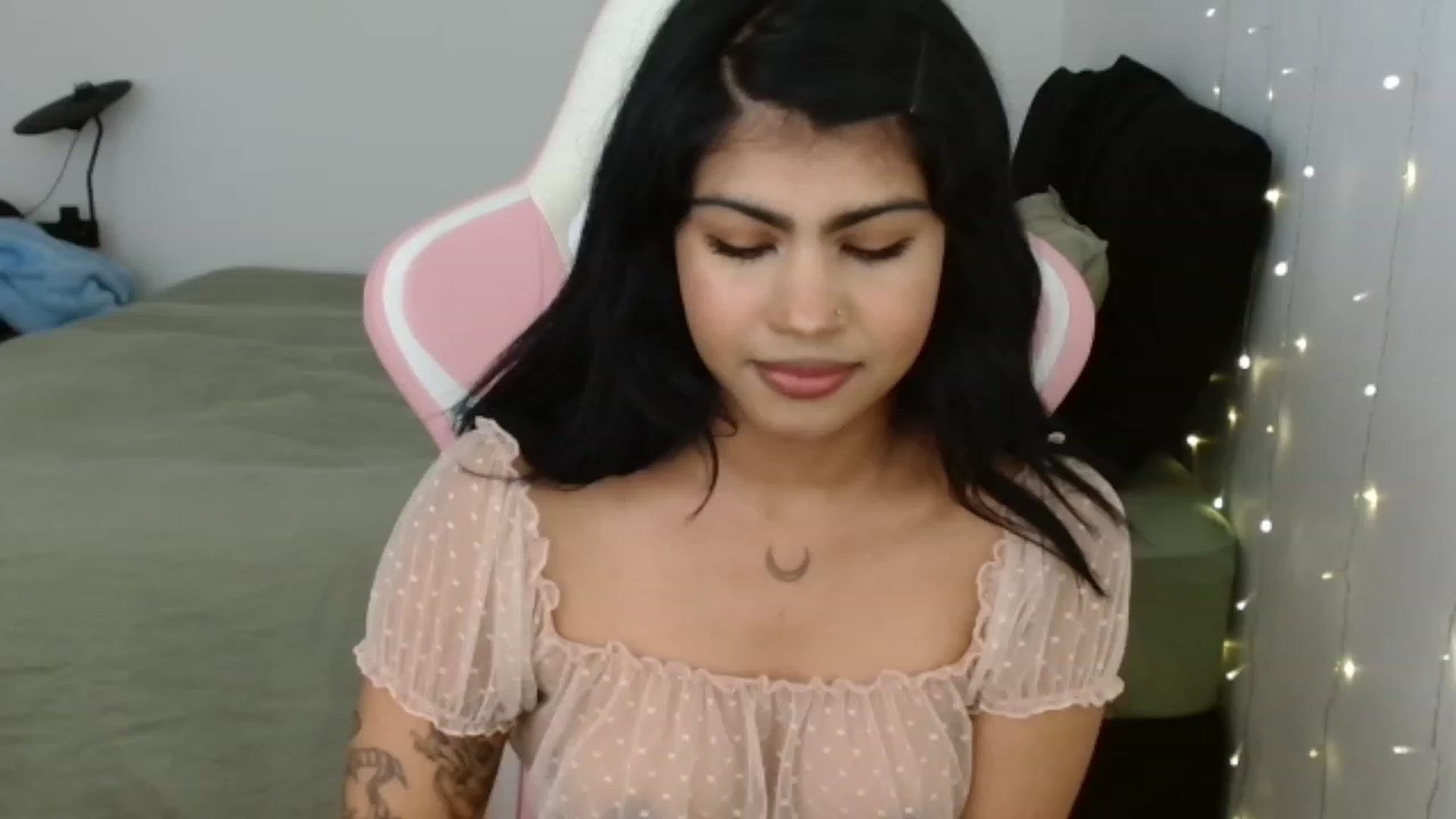 Gallery image thumbnail from Katara_'s myfreecams stream on, 09/07/2023, 21:44 image 4 of 20