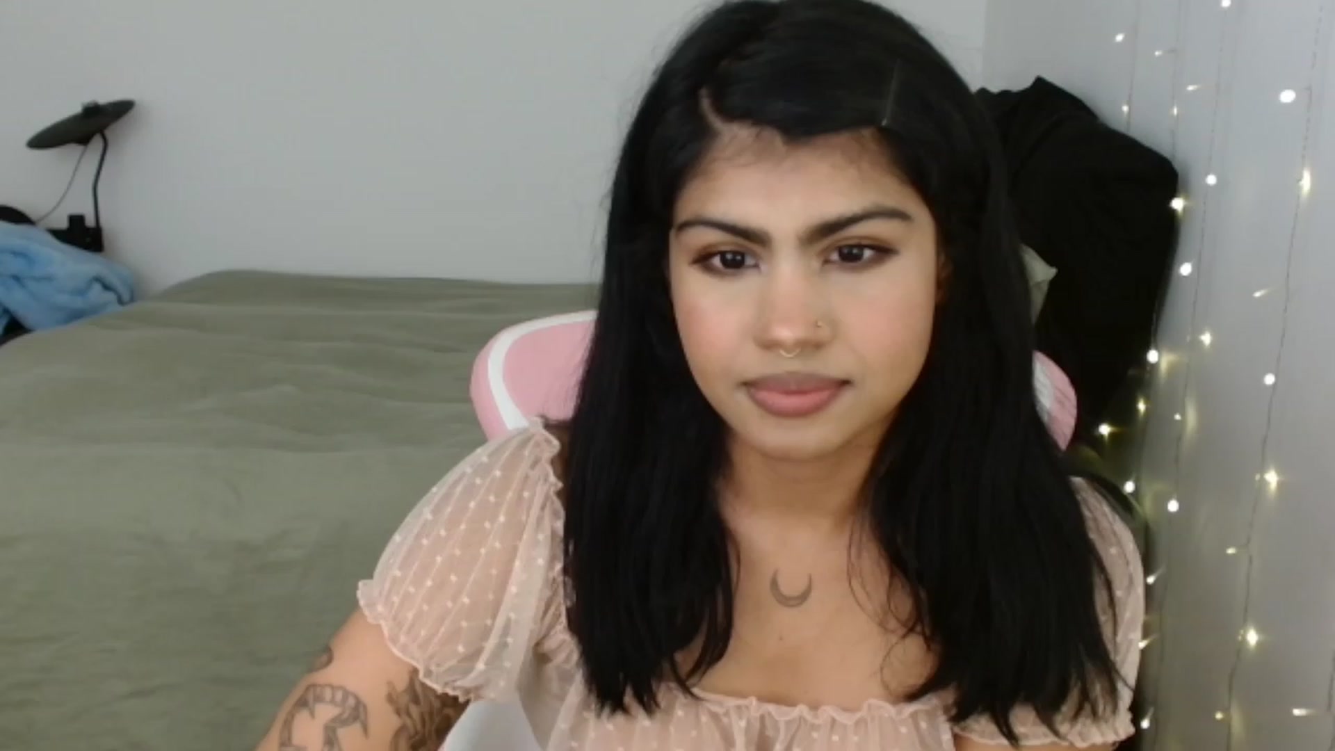 Gallery image thumbnail from Katara_'s myfreecams stream on, 09/07/2023, 21:44 image 16 of 20