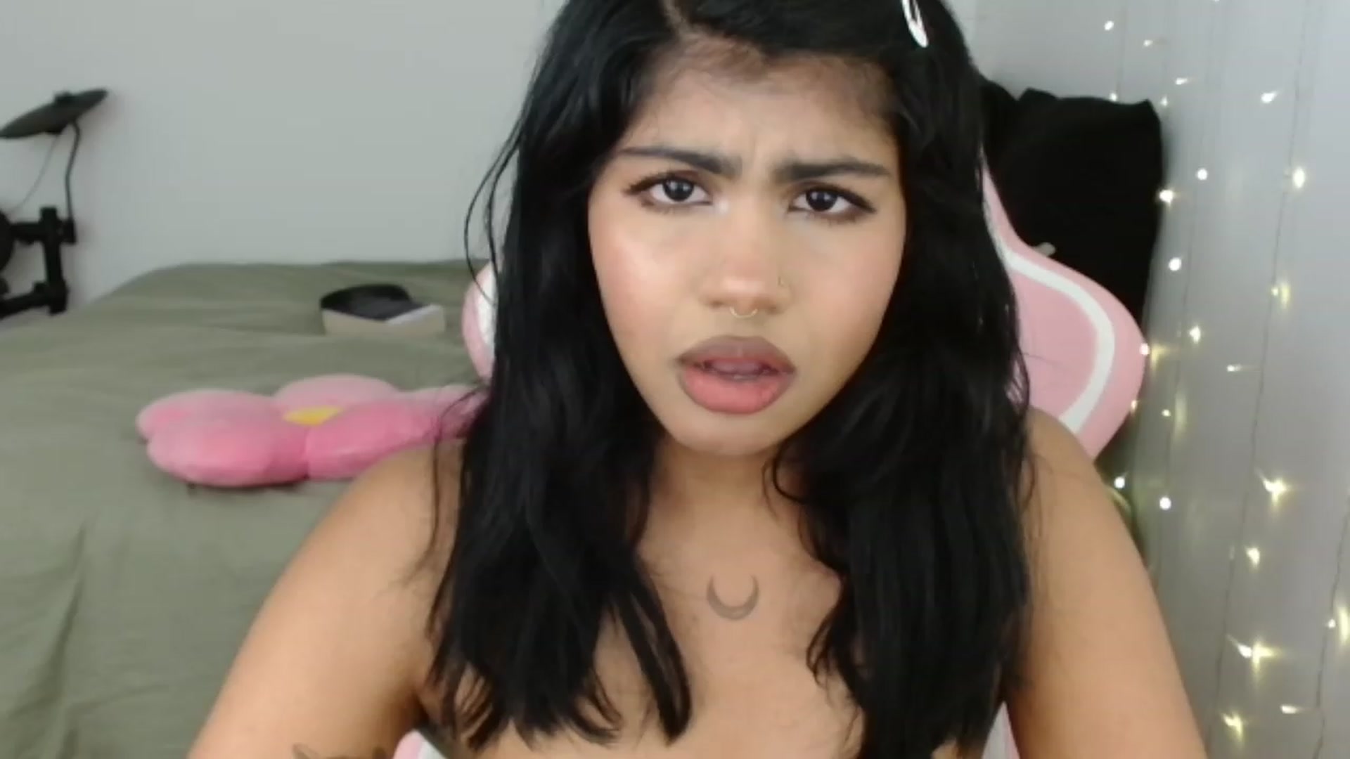 Gallery image thumbnail from Katara_'s myfreecams stream on, 09/11/2023, 20:17 image 17 of 20