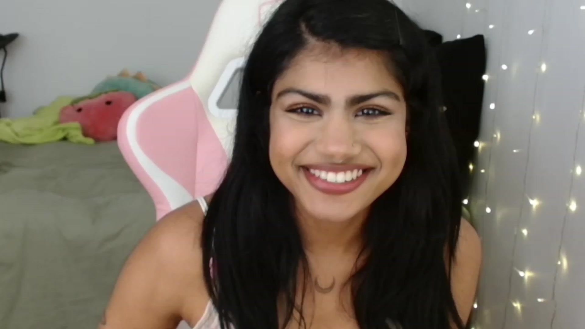 Gallery image thumbnail from Katara_'s myfreecams stream on, 09/22/2023, 16:31 image 20 of 20