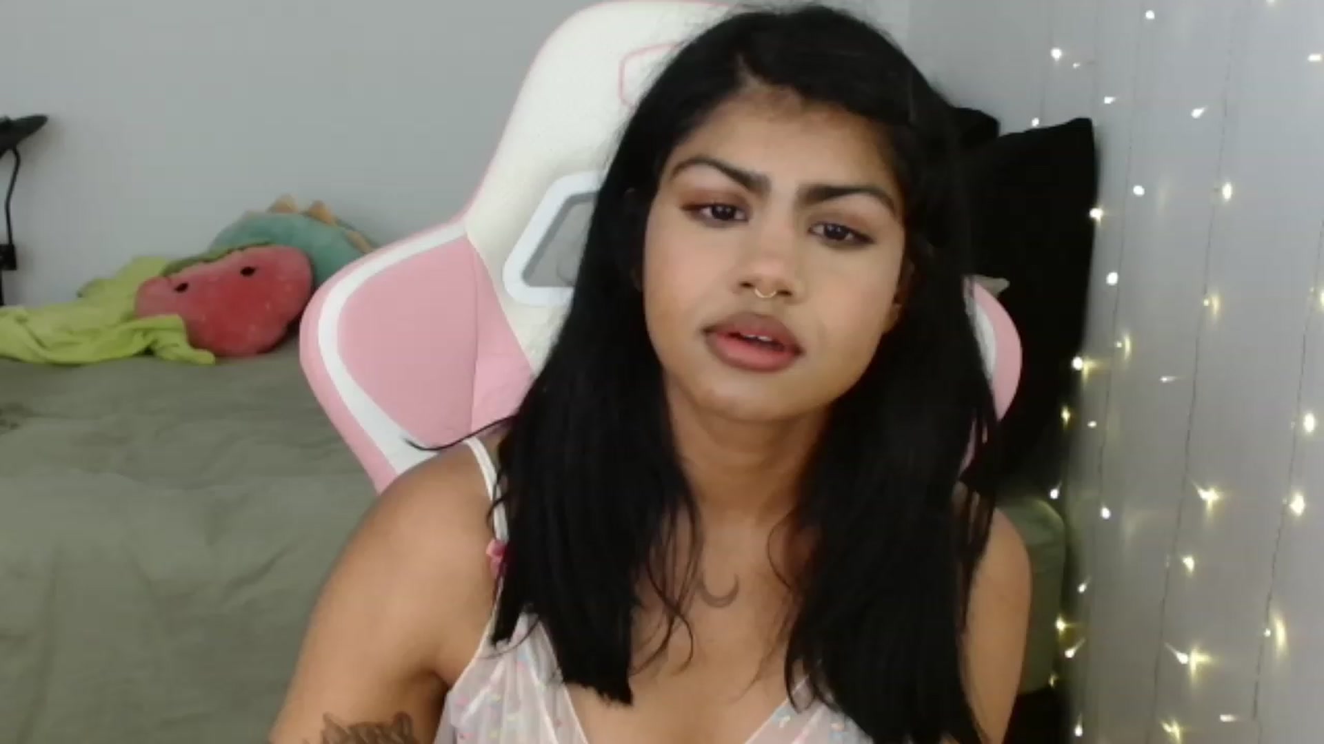 Gallery image thumbnail from Katara_'s myfreecams stream on, 09/22/2023, 16:31 image 11 of 20