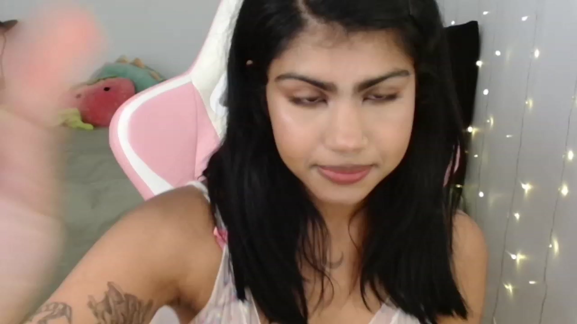 Gallery image thumbnail from Katara_'s myfreecams stream on, 09/22/2023, 16:31 image 14 of 20