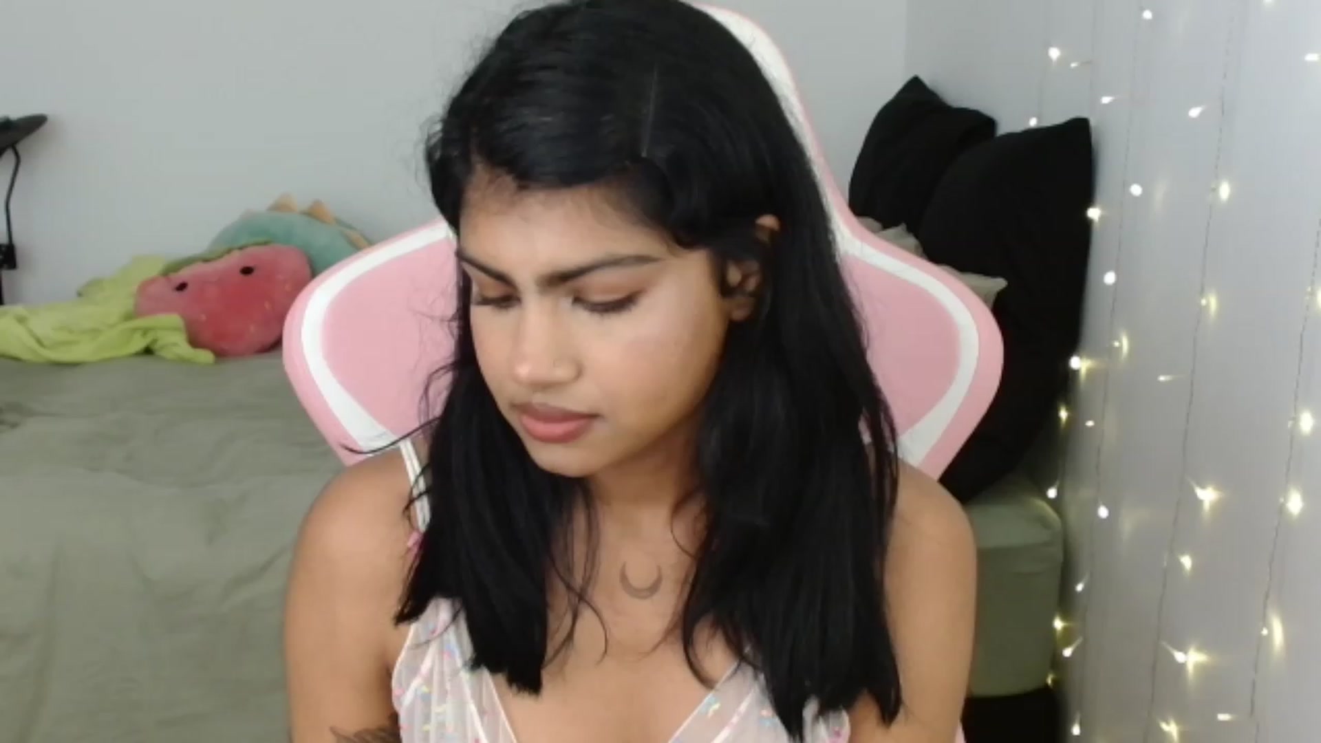 Gallery image thumbnail from Katara_'s myfreecams stream on, 09/22/2023, 16:31 image 10 of 20