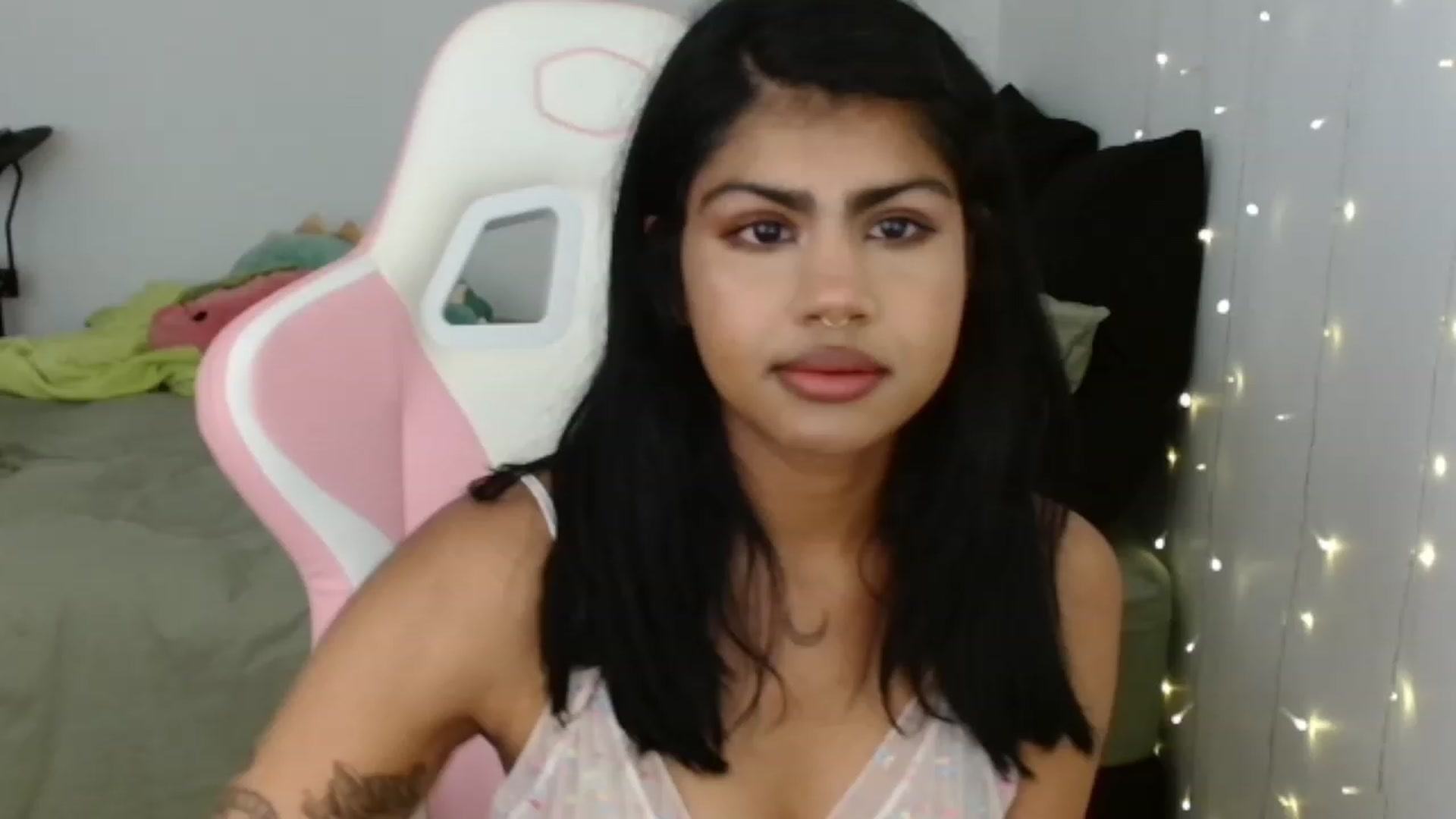 Gallery image thumbnail from Katara_'s myfreecams stream on, 09/22/2023, 16:31 image 6 of 20
