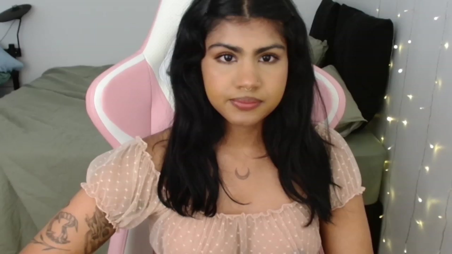 Gallery image thumbnail from Katara_'s myfreecams stream on, 11/02/2023, 16:13 image 2 of 20