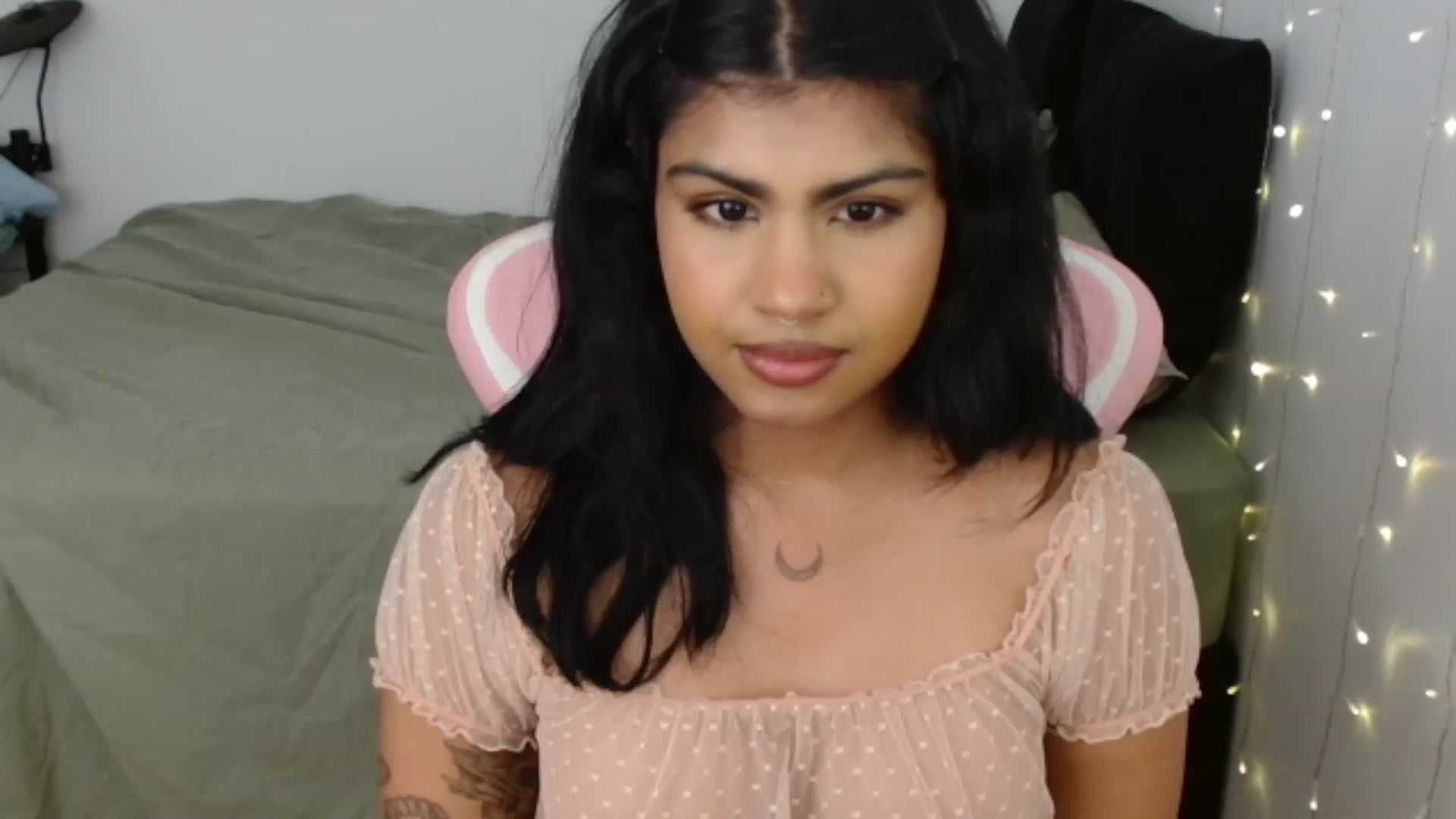 Gallery image thumbnail from Katara_'s myfreecams stream on, 11/02/2023, 16:13 image 18 of 20