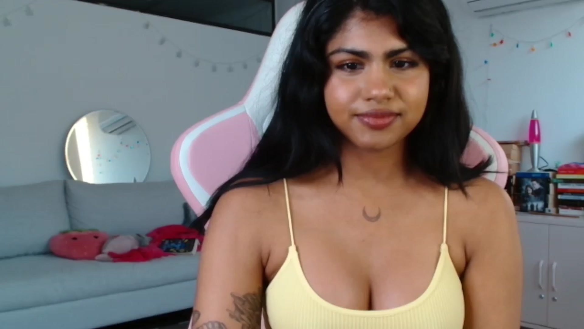 Gallery image thumbnail from Katara_'s myfreecams stream on, 11/08/2023, 17:10 image 14 of 20