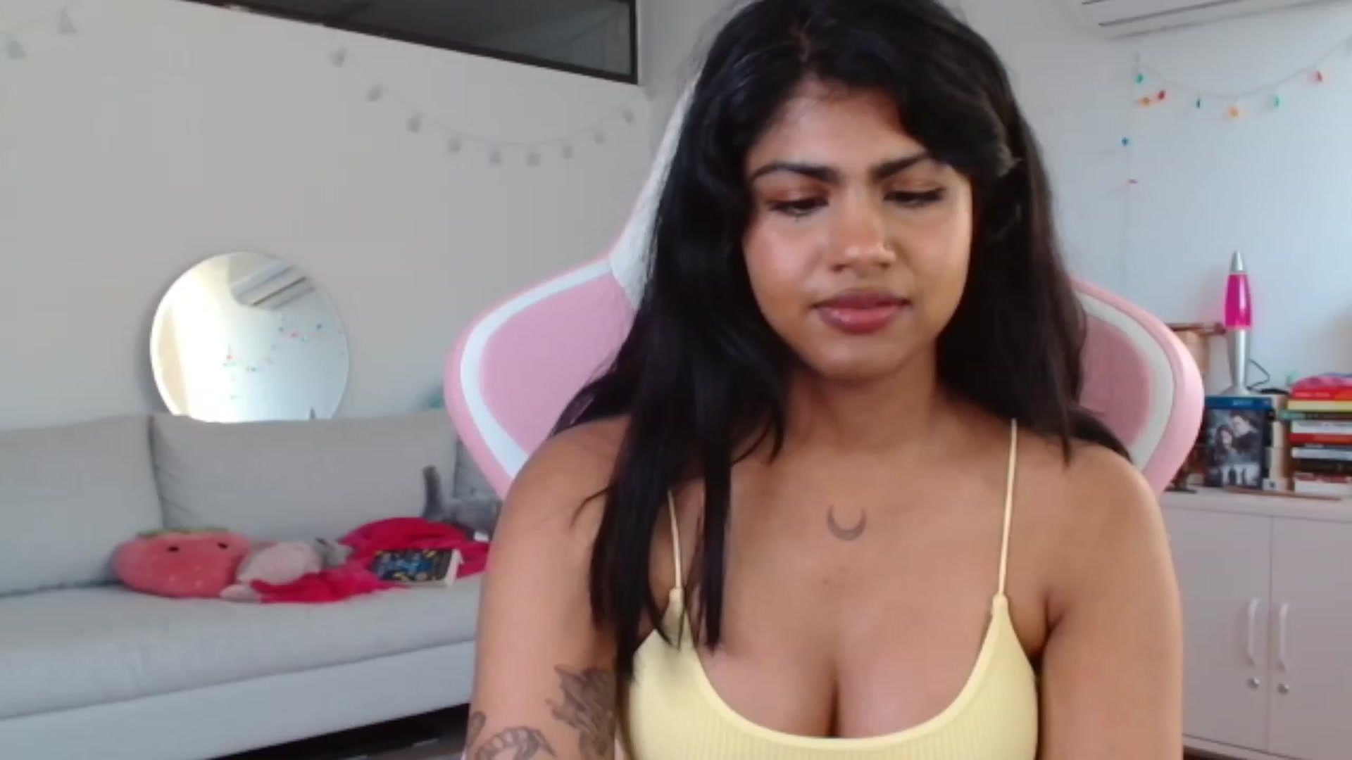 Gallery image thumbnail from Katara_'s myfreecams stream on, 11/08/2023, 17:10 image 5 of 20