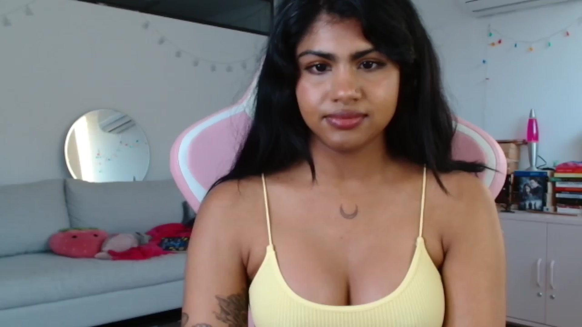 Gallery image thumbnail from Katara_'s myfreecams stream on, 11/08/2023, 17:10 image 13 of 20