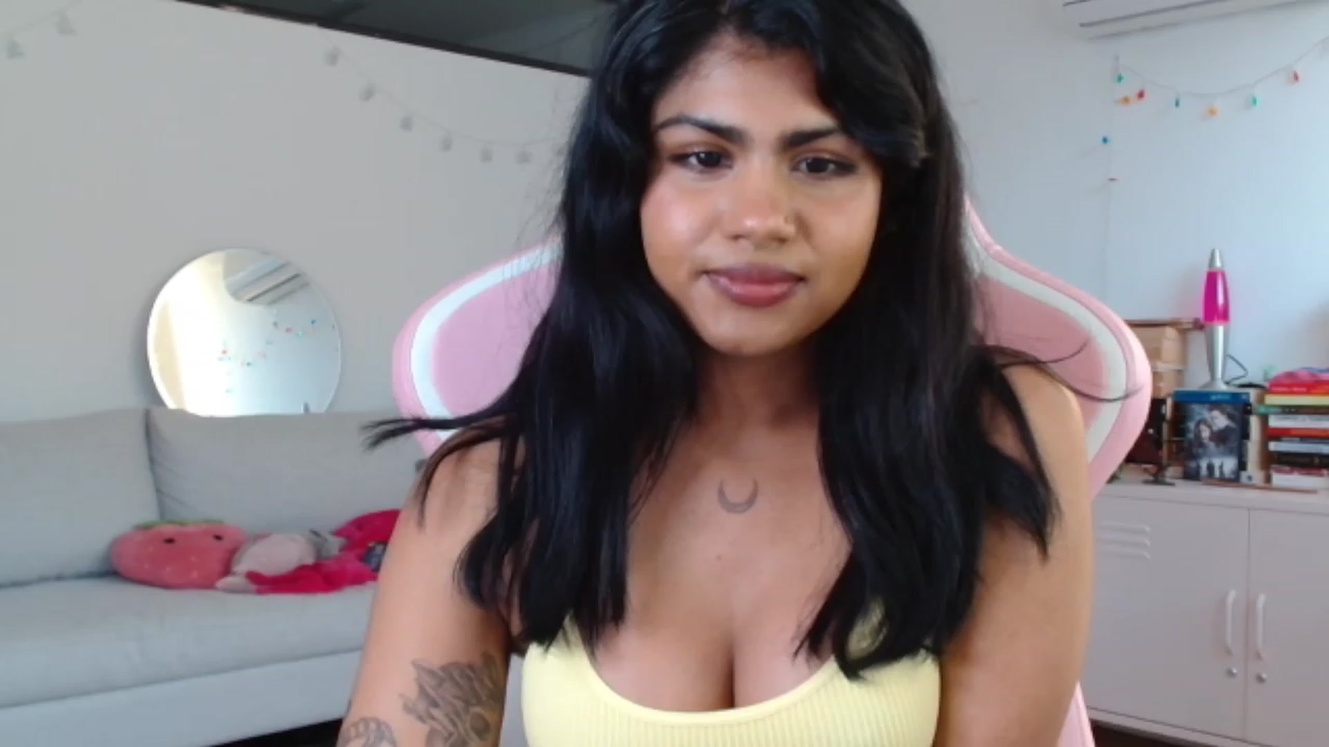 Gallery image thumbnail from Katara_'s myfreecams stream on, 11/08/2023, 17:10 image 11 of 20