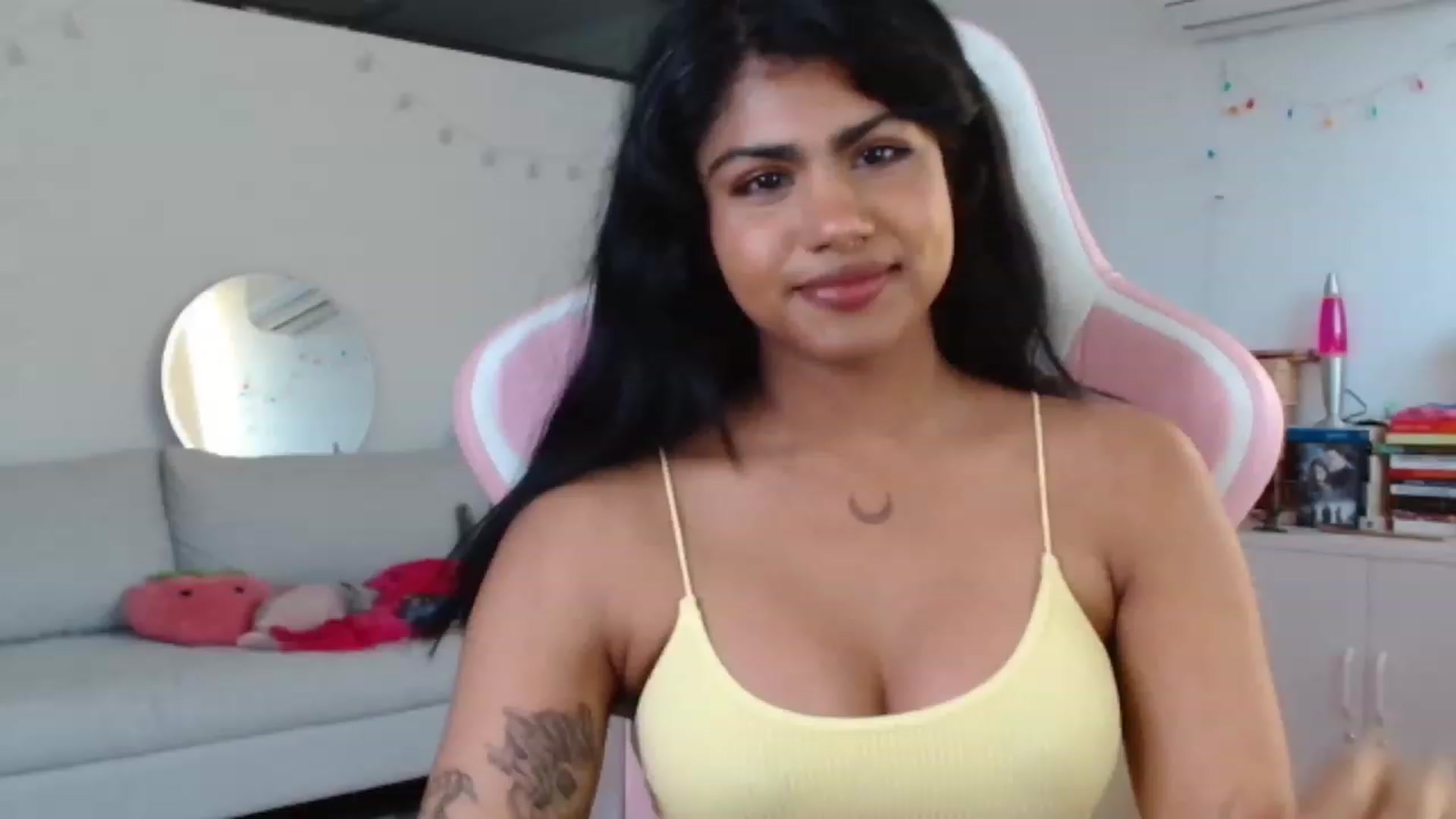 Gallery image thumbnail from Katara_'s myfreecams stream on, 11/08/2023, 17:10 image 10 of 20