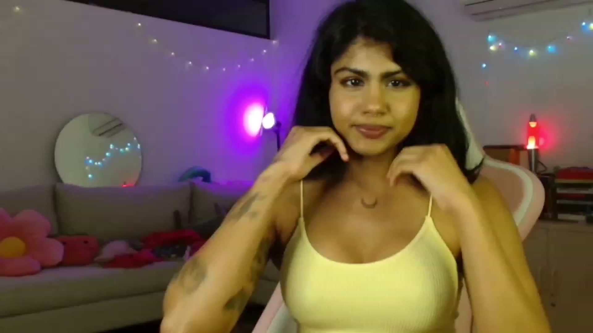 Gallery image thumbnail from Katara_'s myfreecams stream on, 11/08/2023, 19:19 image 1 of 20