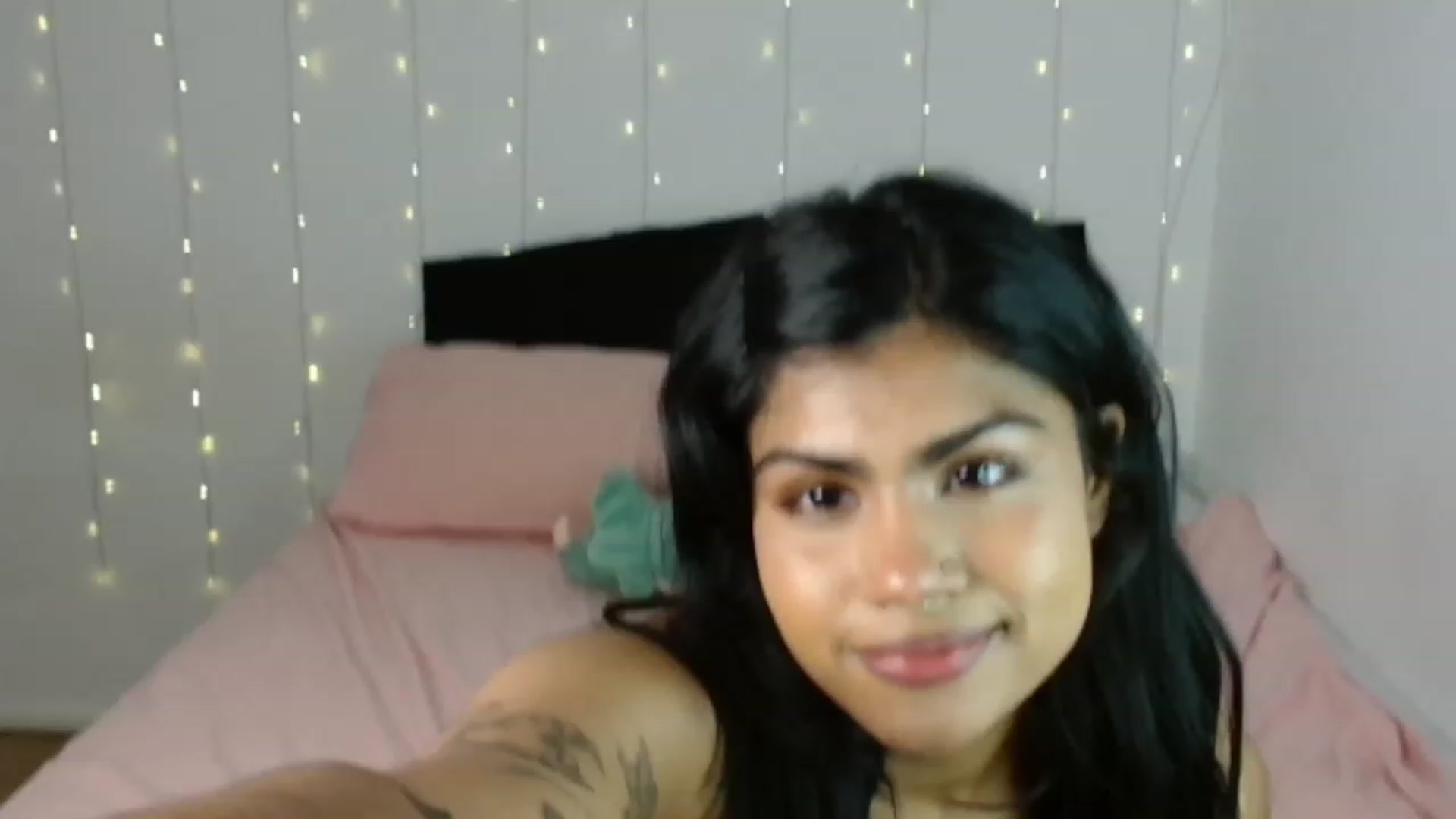 Gallery image thumbnail from Katara_'s myfreecams stream on, 11/20/2023, 08:51 image 3 of 20
