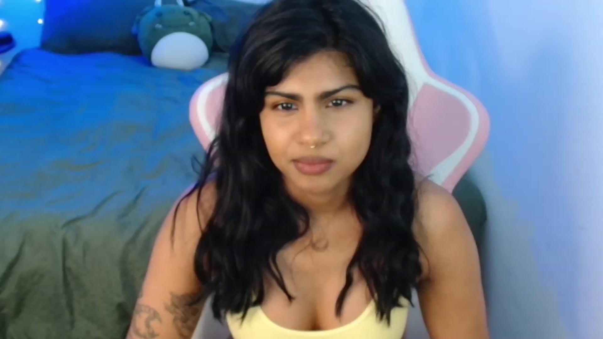 Gallery image thumbnail from Katara_'s myfreecams stream on, 12/14/2023, 10:25 image 19 of 20