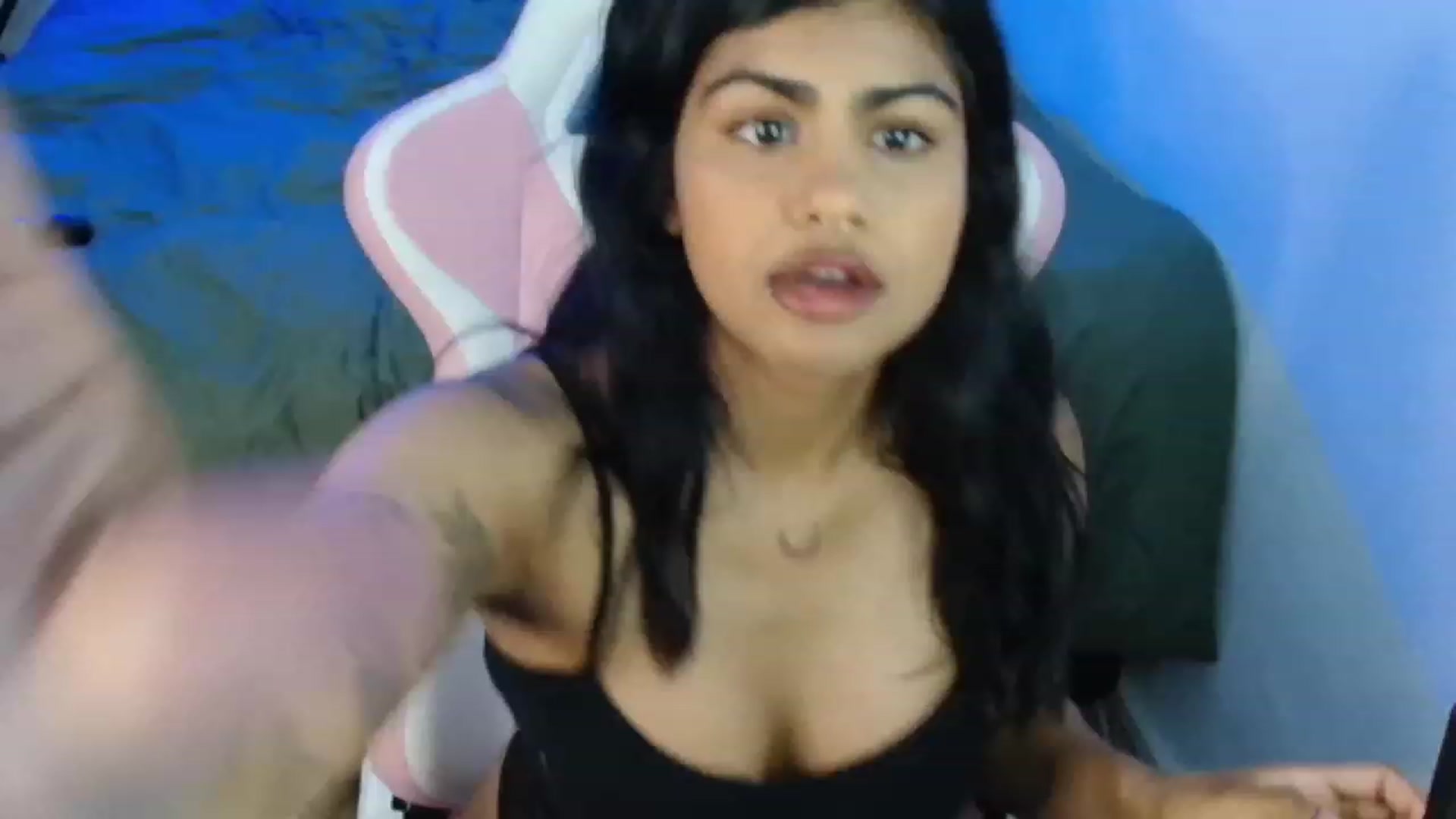 Gallery image thumbnail from Katara_'s myfreecams stream on, 12/19/2023, 05:33 image 17 of 20