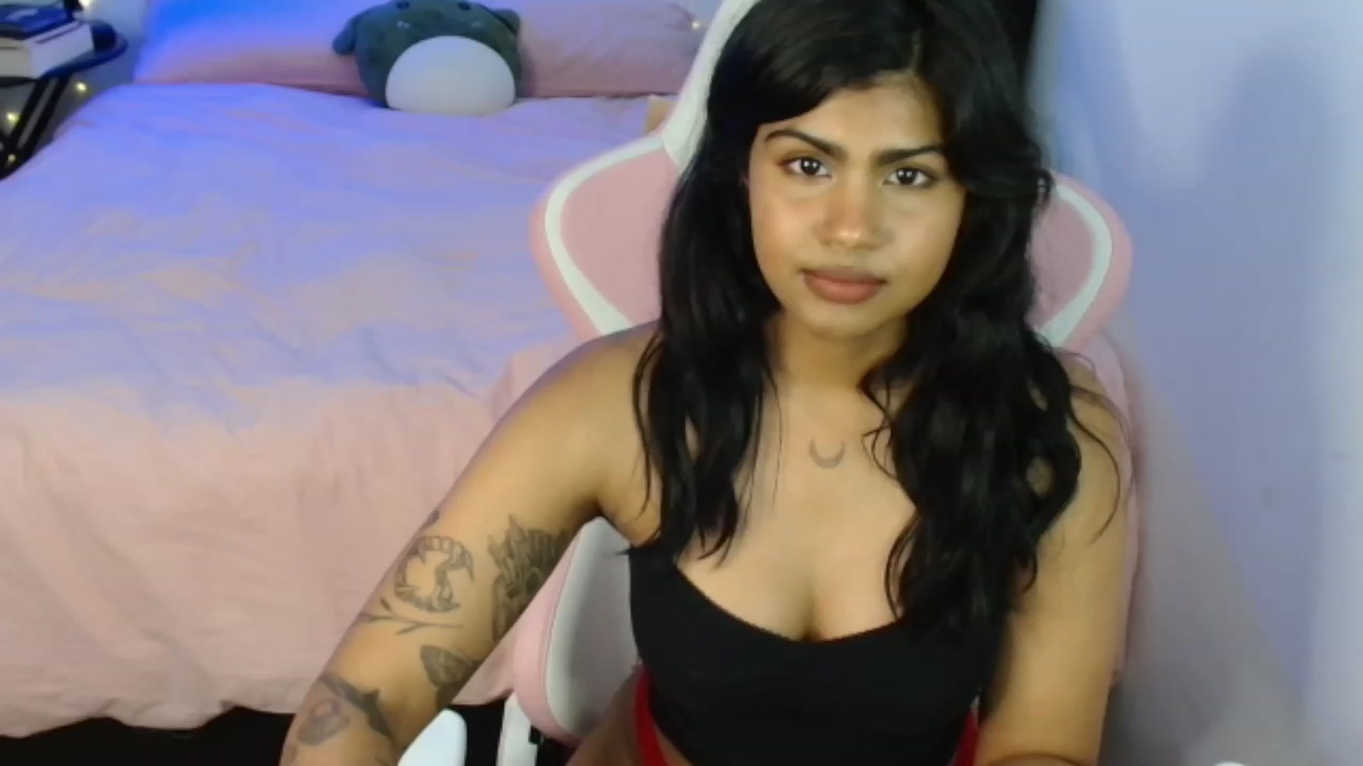 Gallery image thumbnail from Katara_'s myfreecams stream on, 01/04/2024, 07:58 image 8 of 20