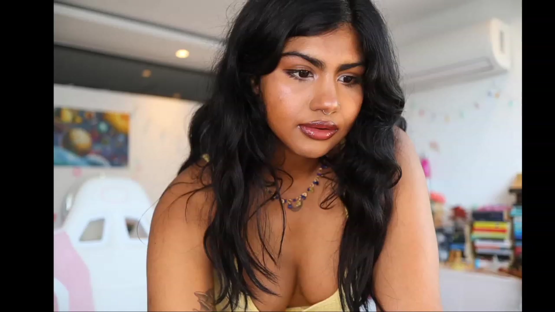 Gallery image thumbnail from Katara_'s myfreecams stream on, 02/20/2024, 16:41 image 2 of 20