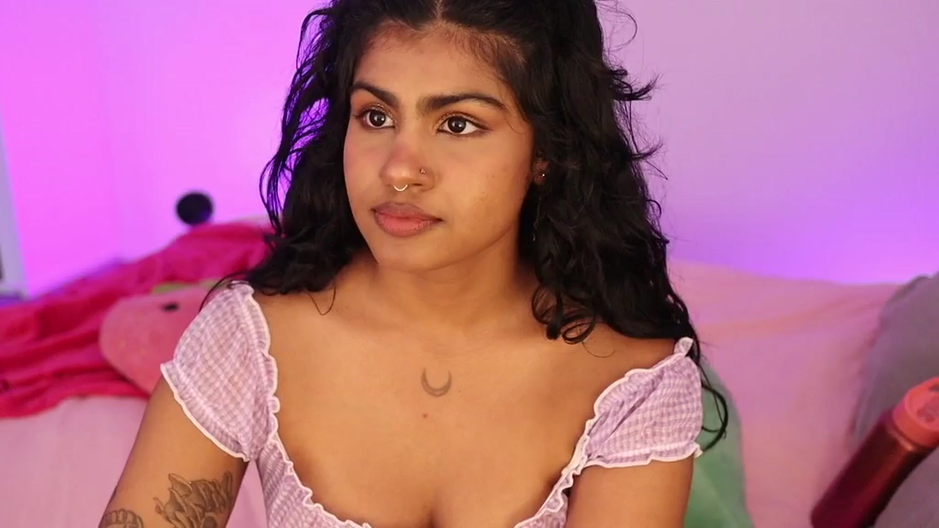 Gallery image thumbnail from Katara_'s myfreecams stream on, 04/10/2024, 16:16 image 1 of 20