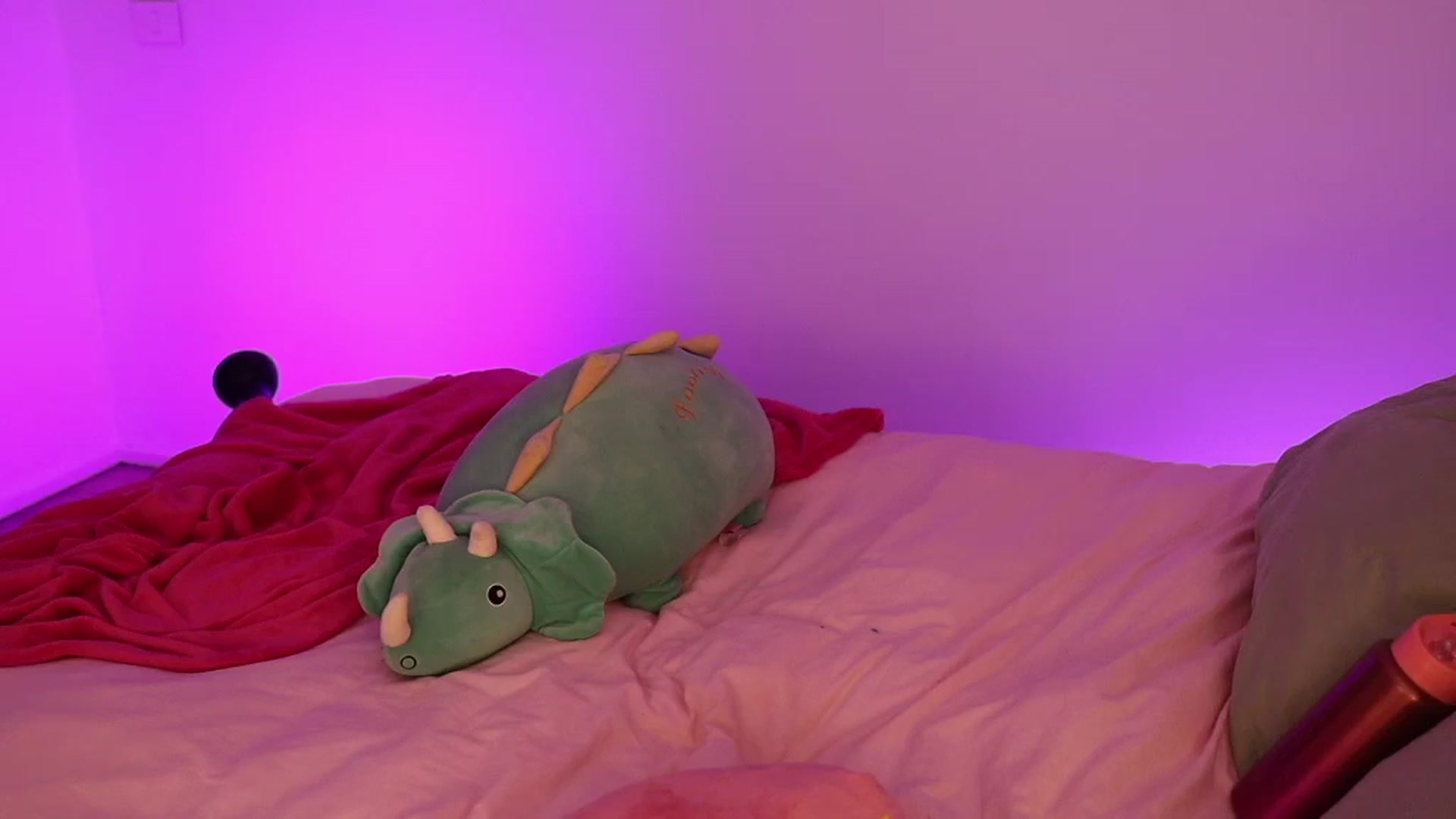 Gallery image thumbnail from Katara_'s myfreecams stream on, 04/11/2024, 18:05 image 7 of 20
