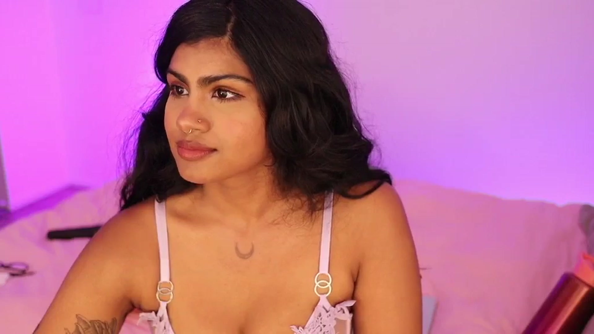 Gallery image thumbnail from Katara_'s myfreecams stream on, 04/22/2024, 16:33 image 11 of 20