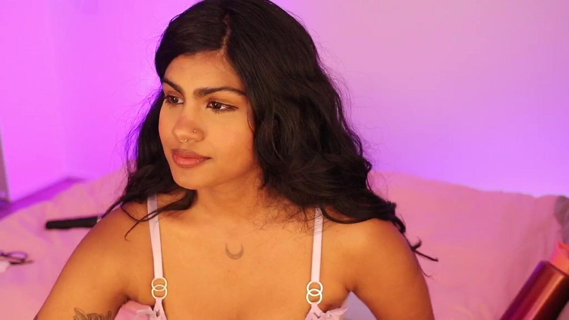 Gallery image thumbnail from Katara_'s myfreecams stream on, 04/22/2024, 16:33 image 19 of 20