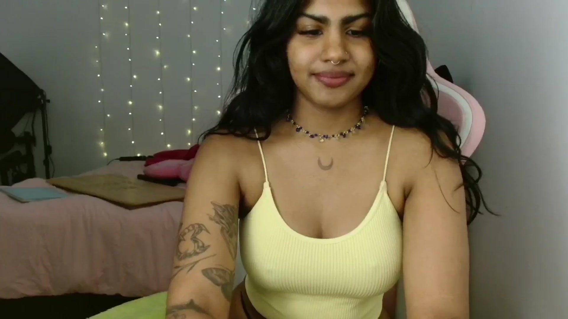 Gallery image thumbnail from Katara_'s myfreecams stream on, 05/12/2024, 11:43 image 13 of 20
