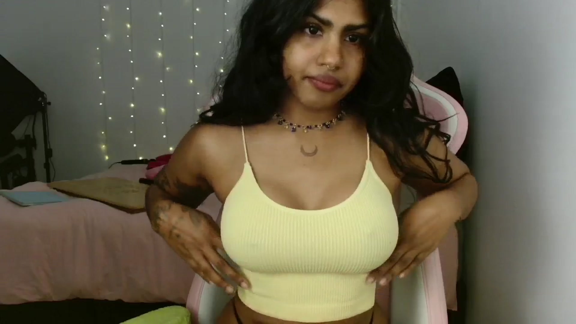 Gallery image thumbnail from Katara_'s myfreecams stream on, 05/12/2024, 11:43 image 14 of 20