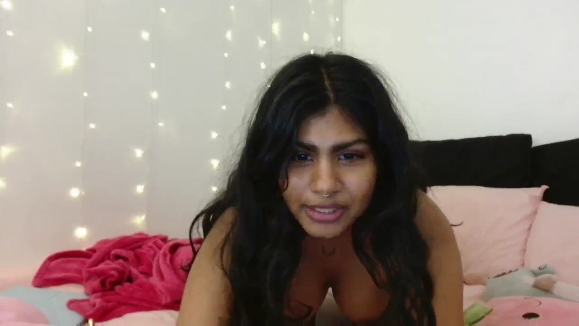 Gallery image thumbnail from Katara_'s myfreecams stream on, 05/13/2024, 15:53 image 11 of 20