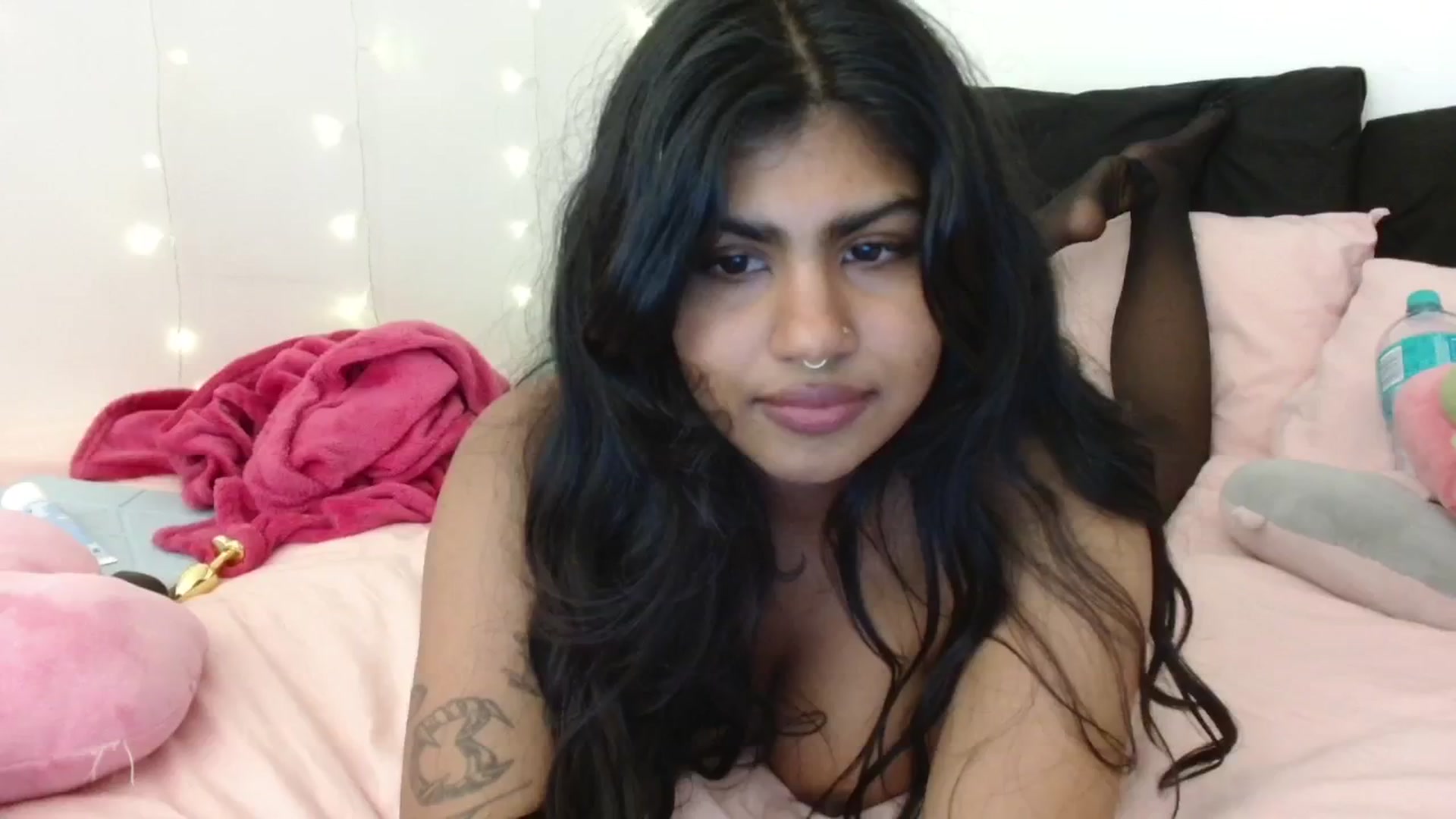 Gallery image thumbnail from Katara_'s myfreecams stream on, 05/13/2024, 17:14 image 9 of 20